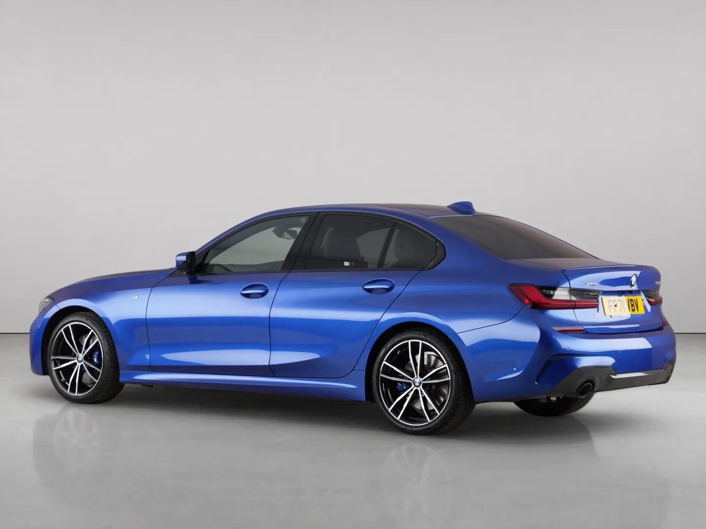 BMW 3 Series view 7