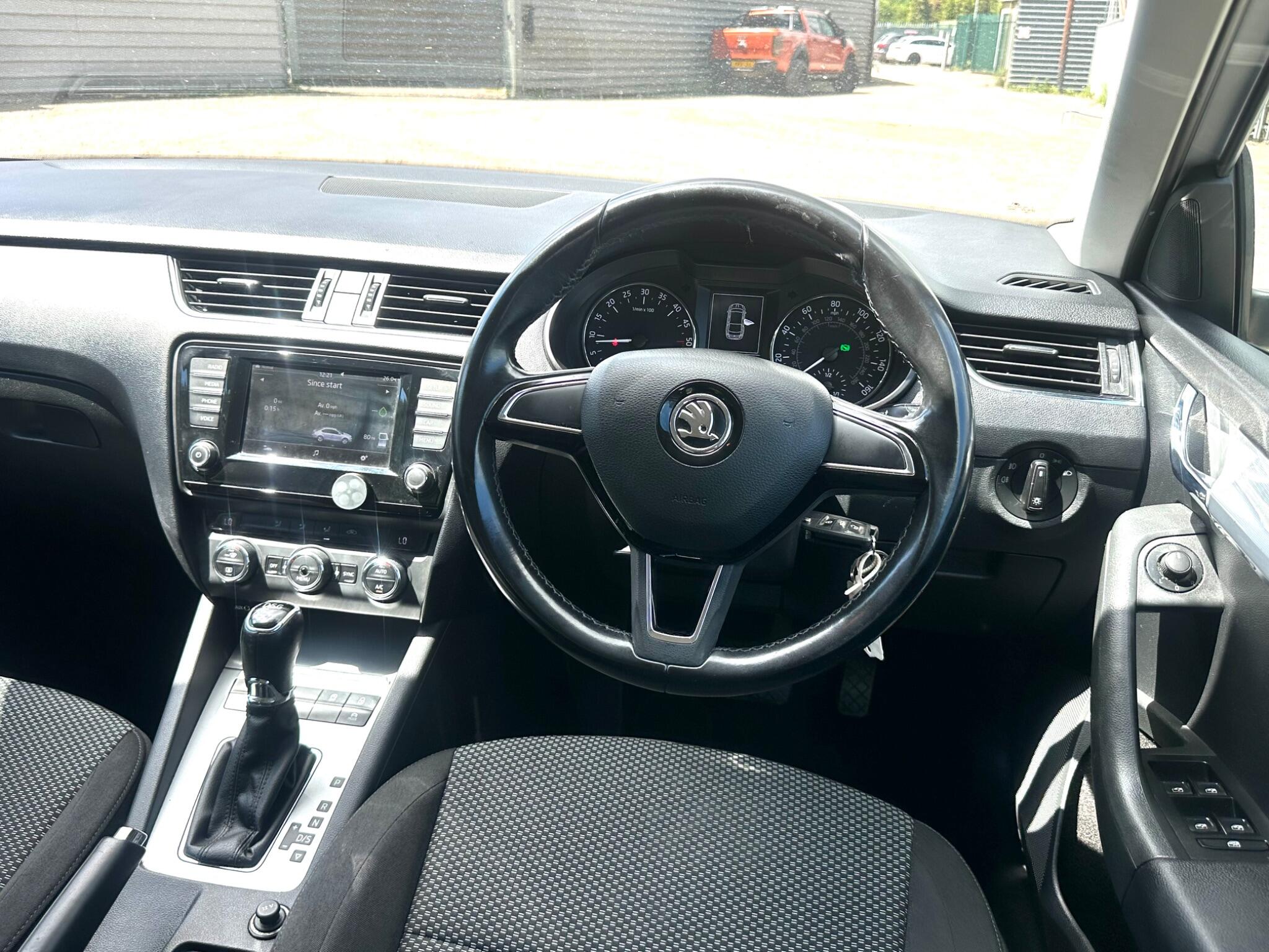 Skoda Octavia view 23