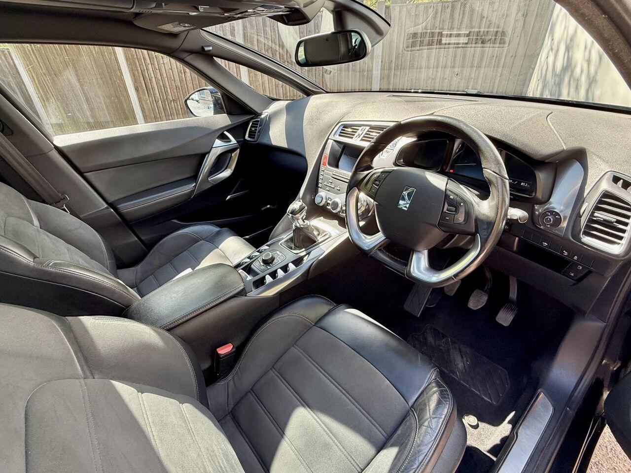Citroen DS5 view 10
