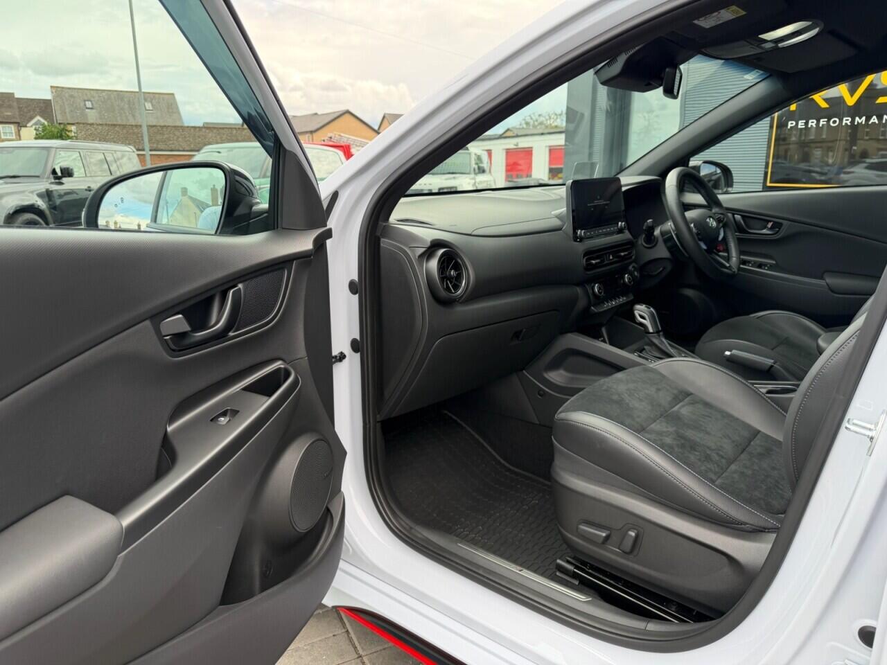 Hyundai Kona view 9