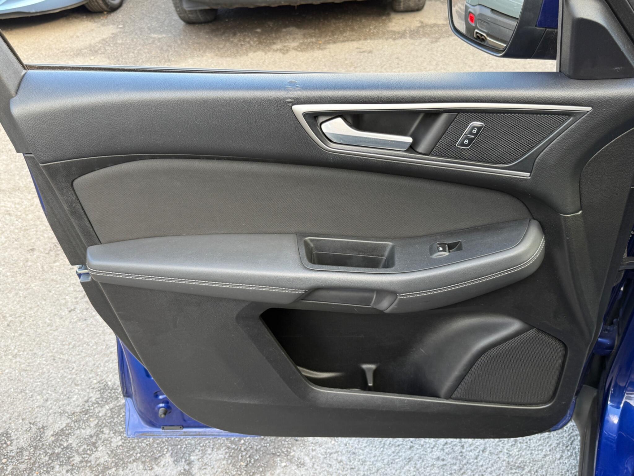 Ford S-Max - Image 57