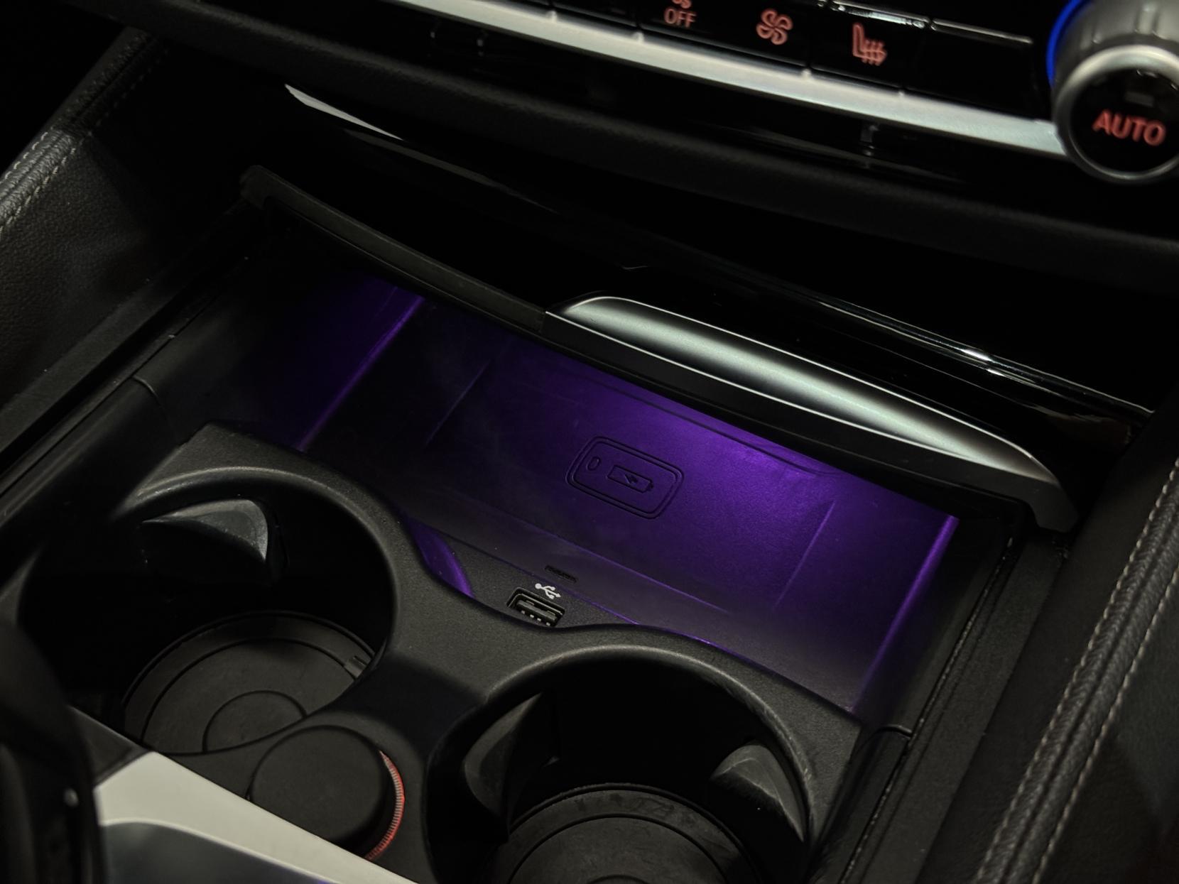 BMW 6 Series view 44