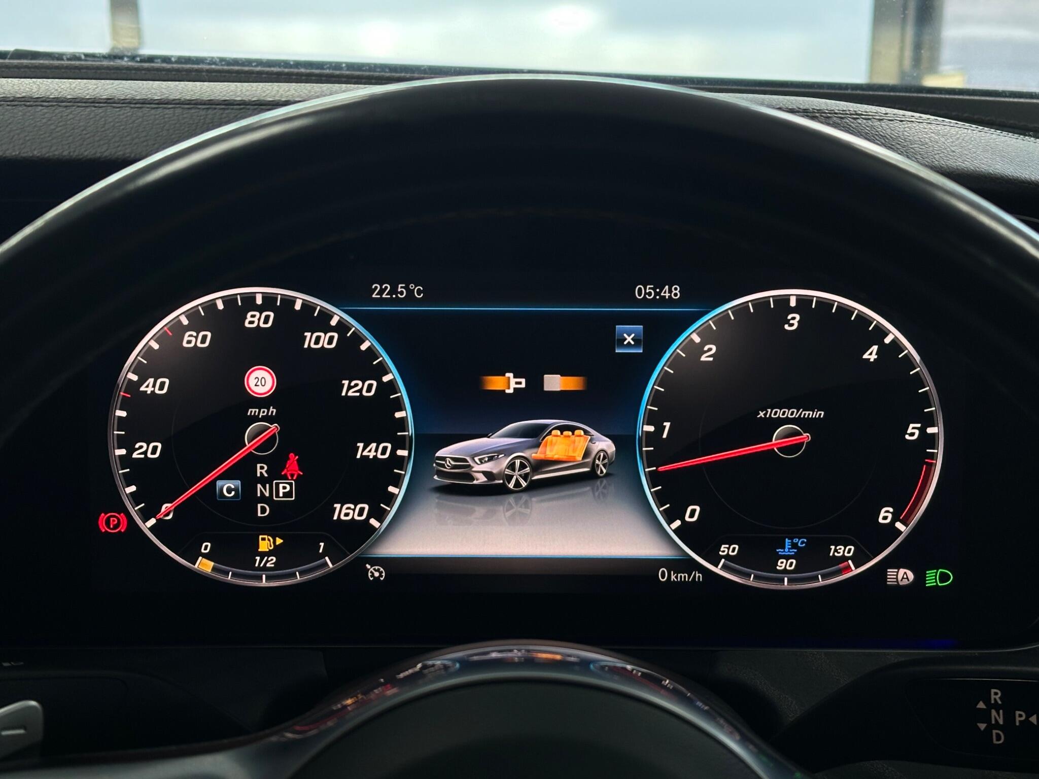 Mercedes-Benz CLS view 28