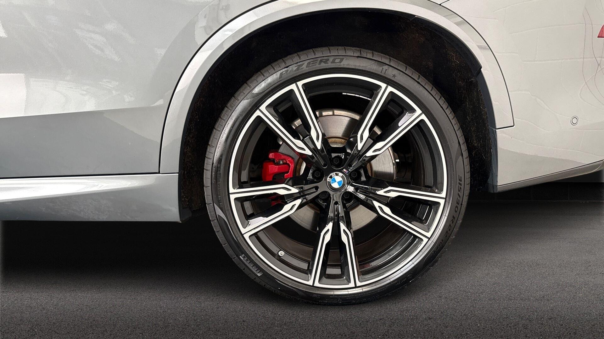 BMW X5 view 14