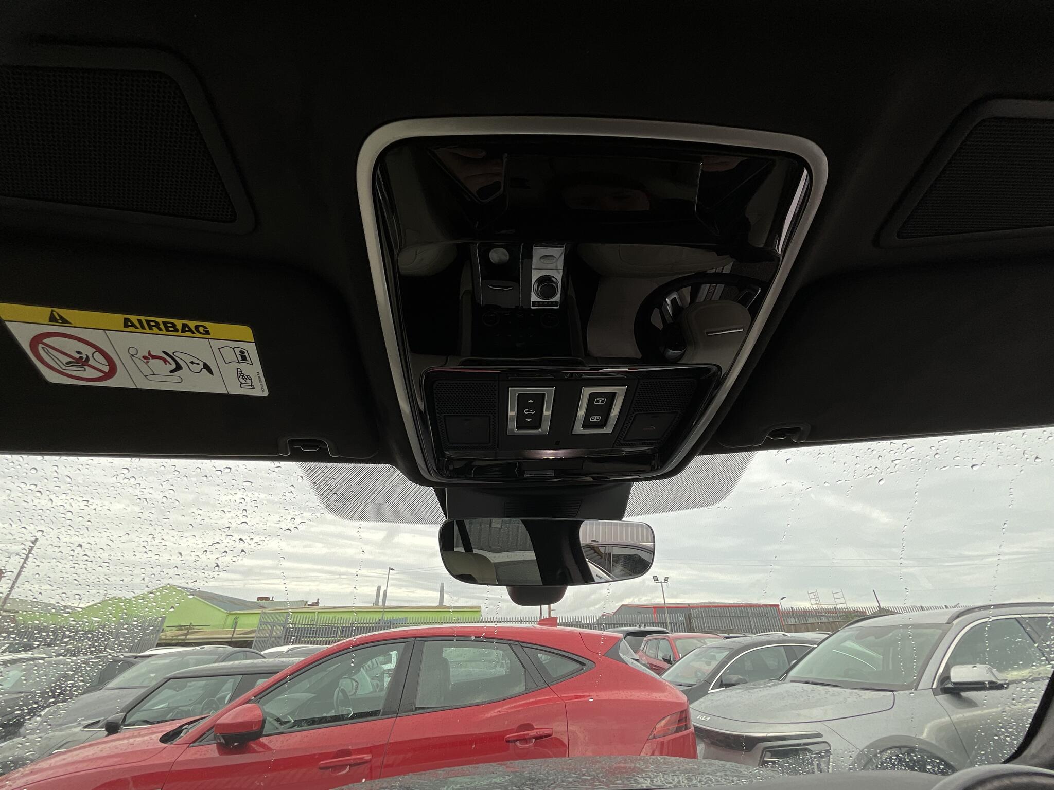 Land Rover Range Rover view 31