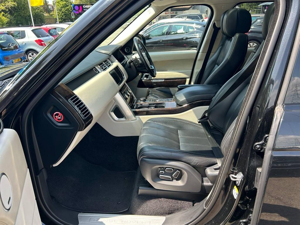 Land Rover Range Rover view 18