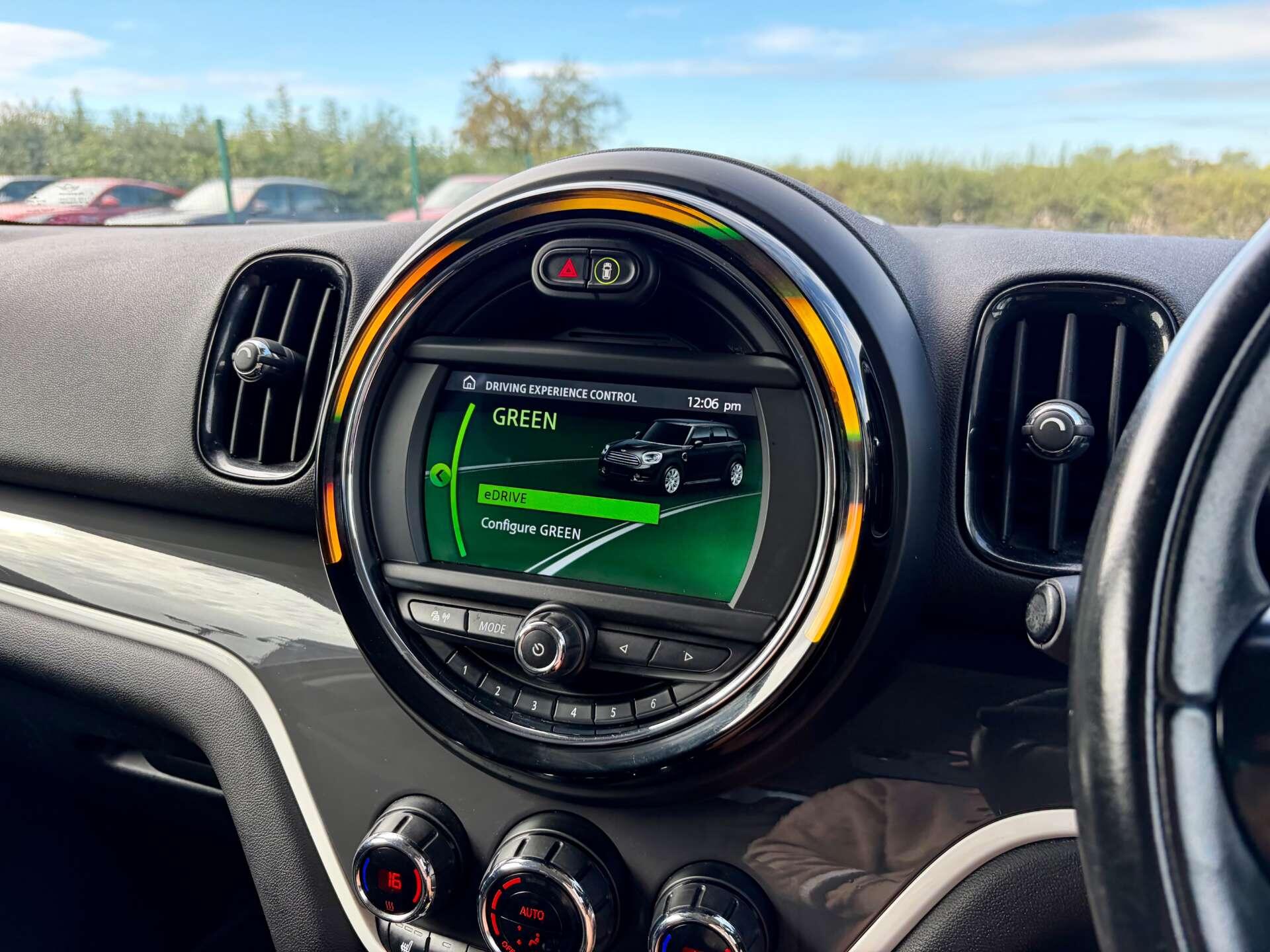 Mini Countryman view 53