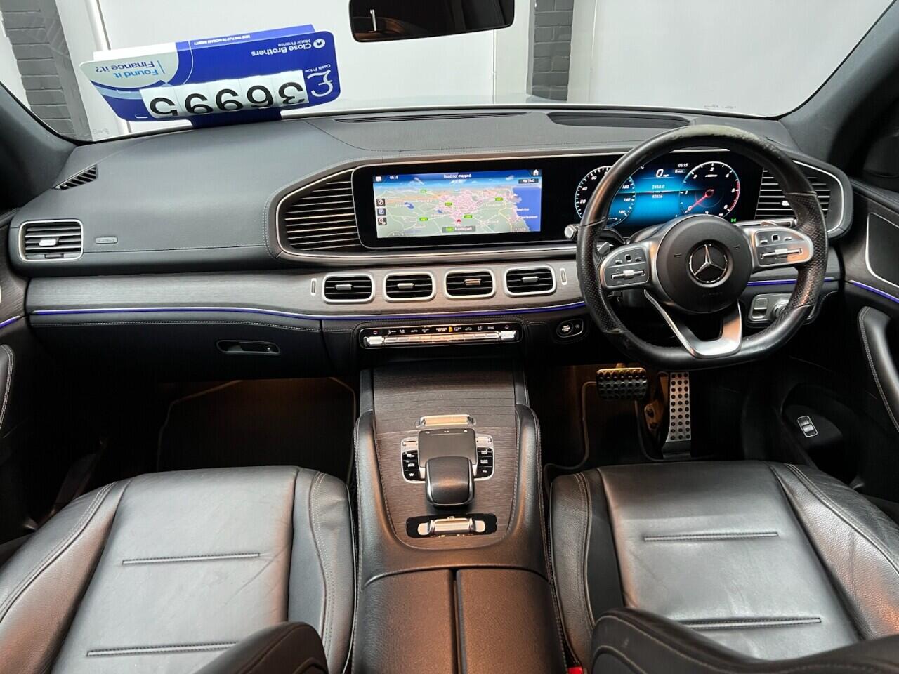 Mercedes-Benz Gle view 2