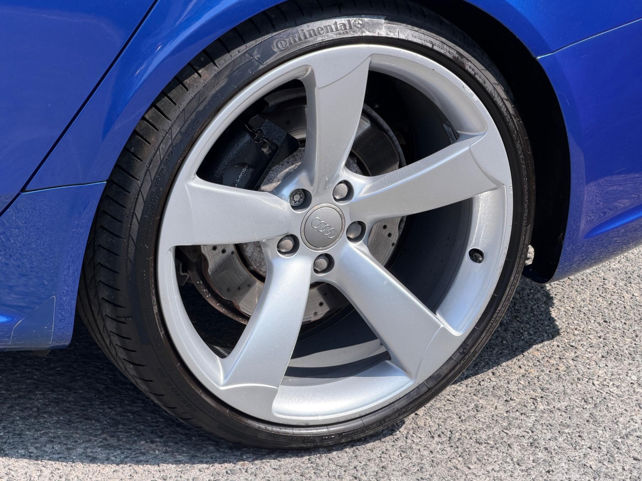 Audi RS4 view 62