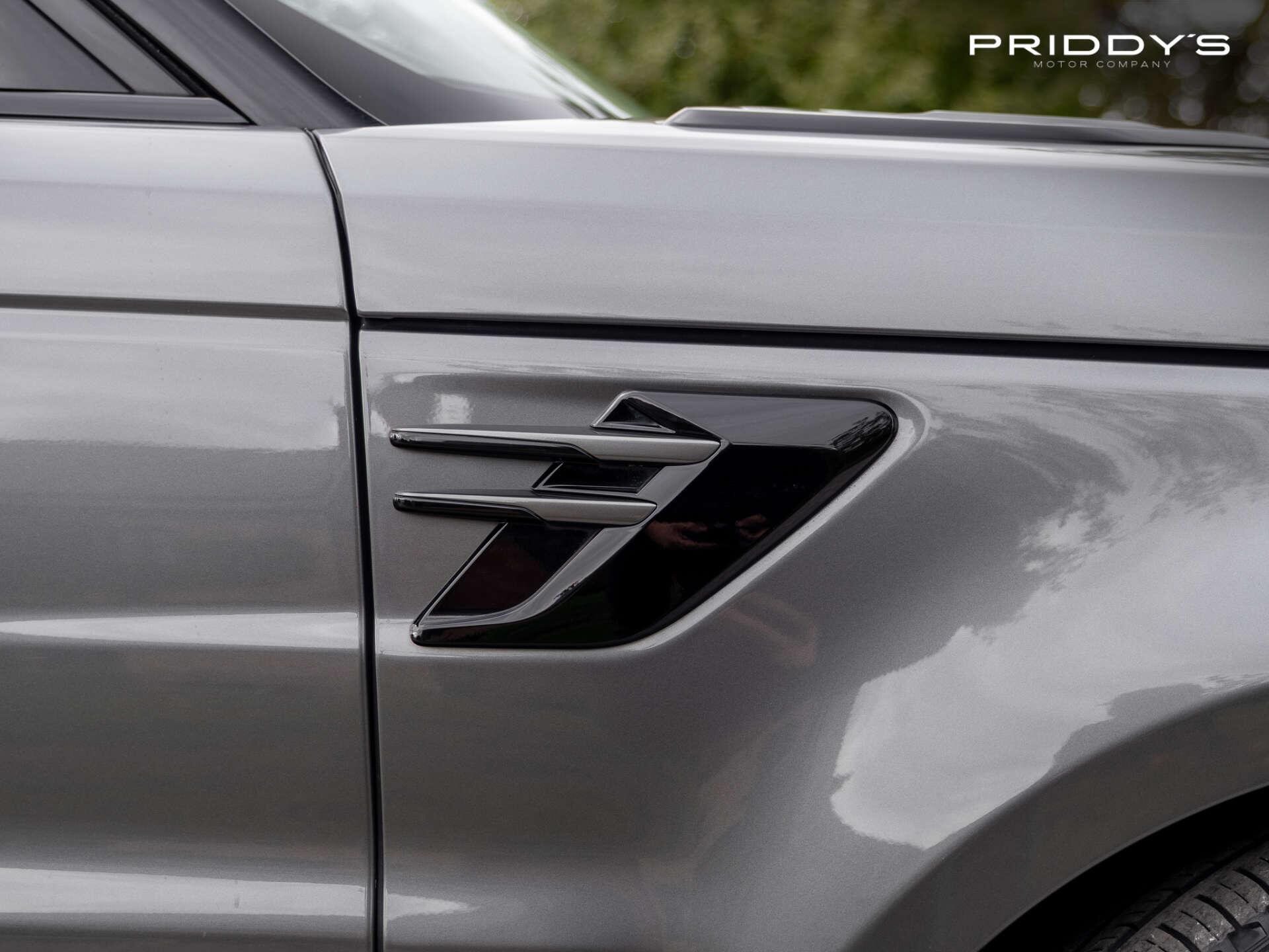 Land Rover Range Rover Sport view 12