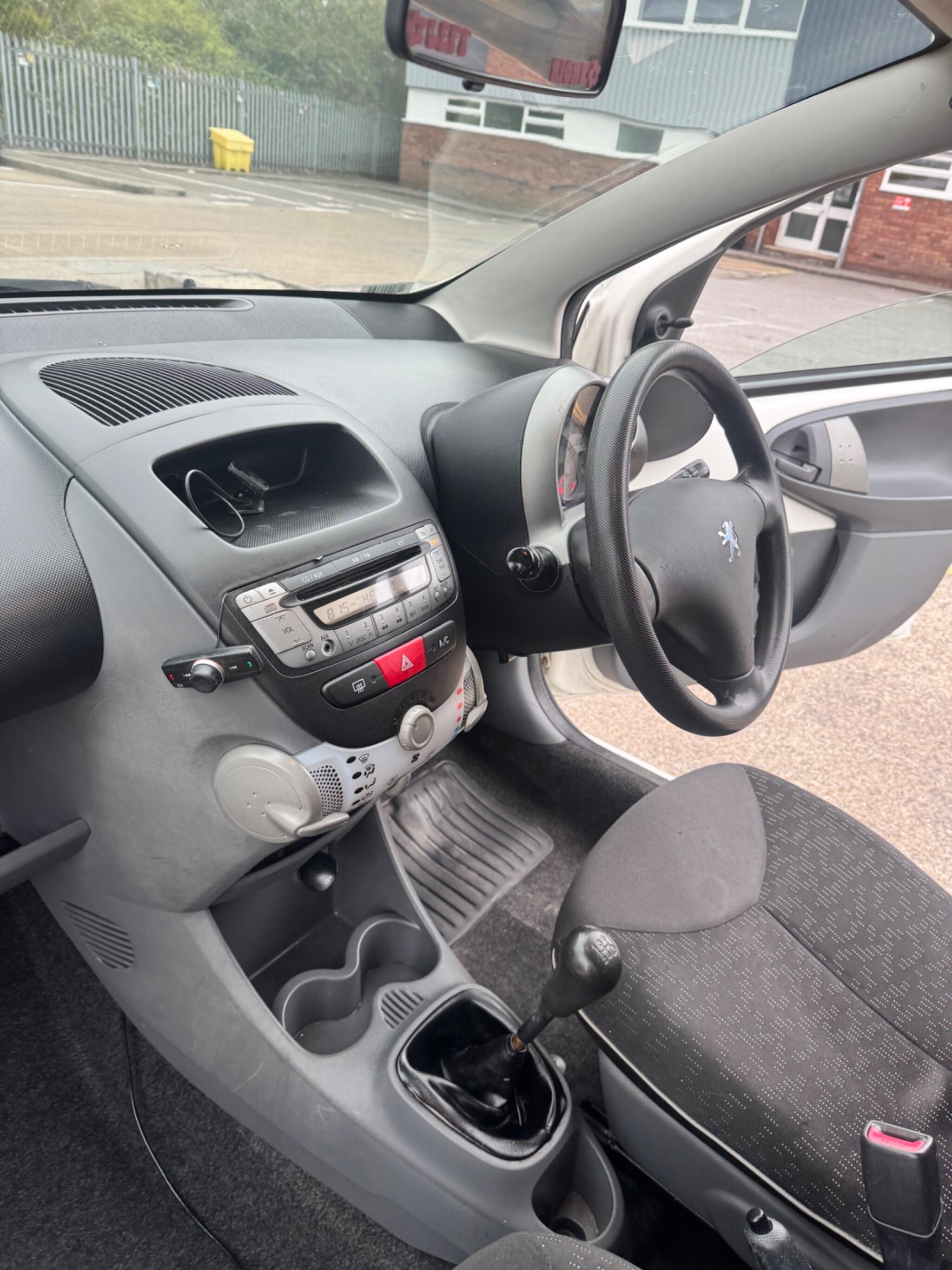 Peugeot 107 view 22