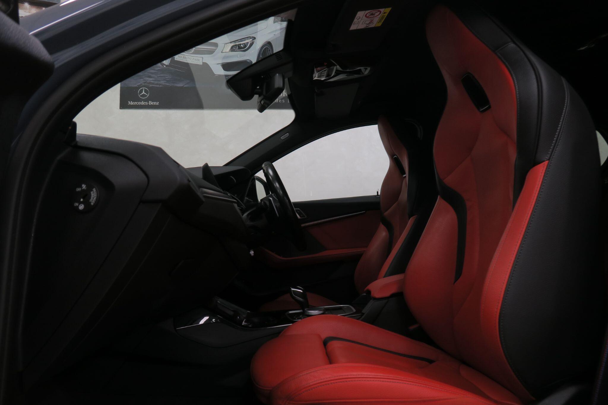 BMW 1 Series view 10