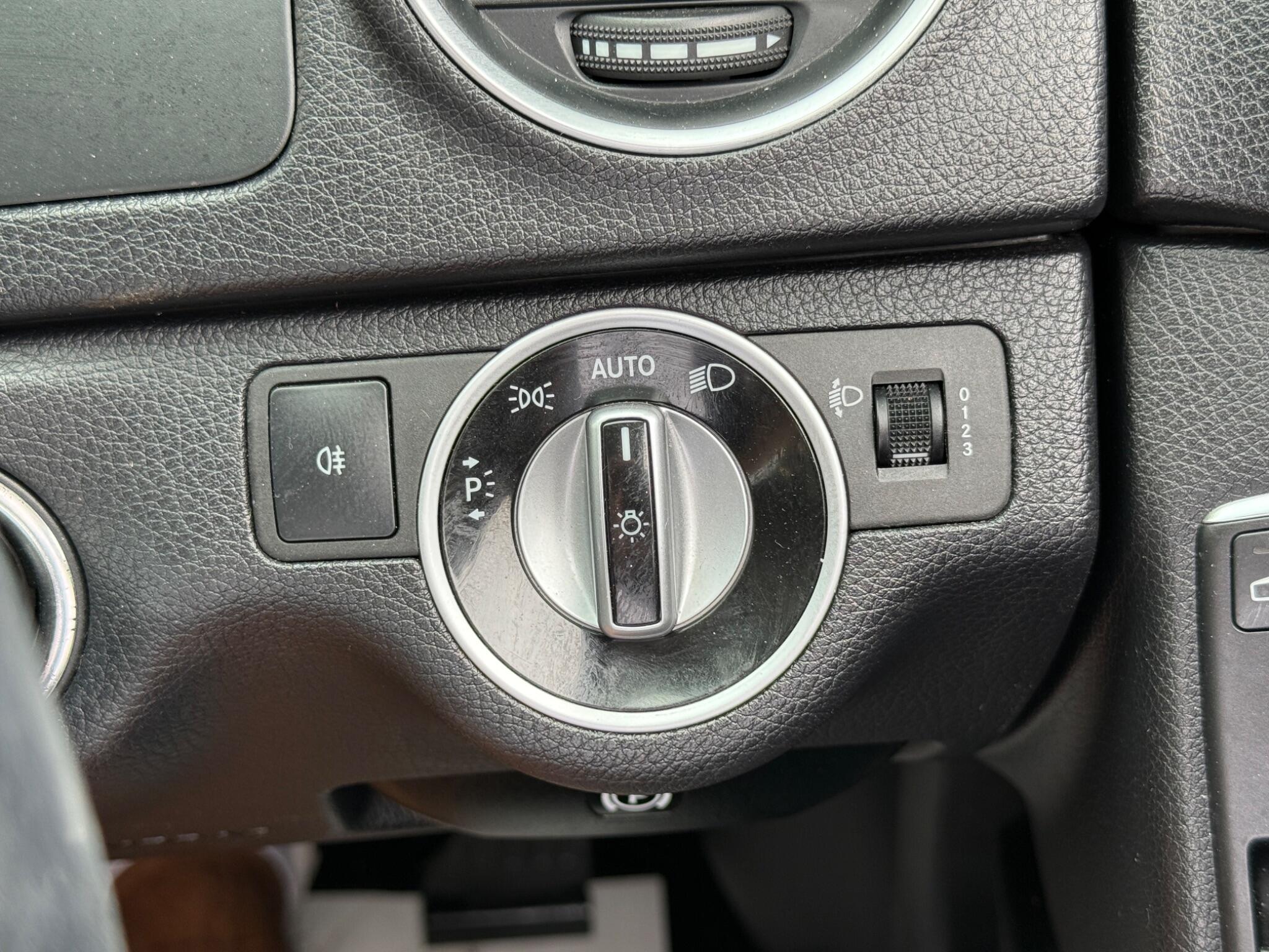 Mercedes-Benz C Class - Image 66