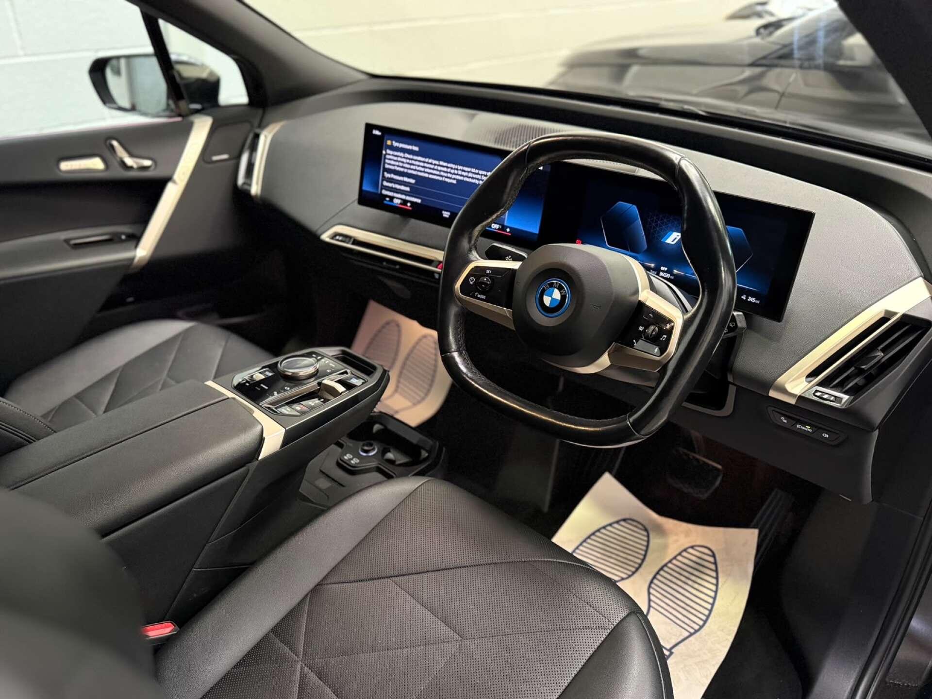 BMW Ix view 13