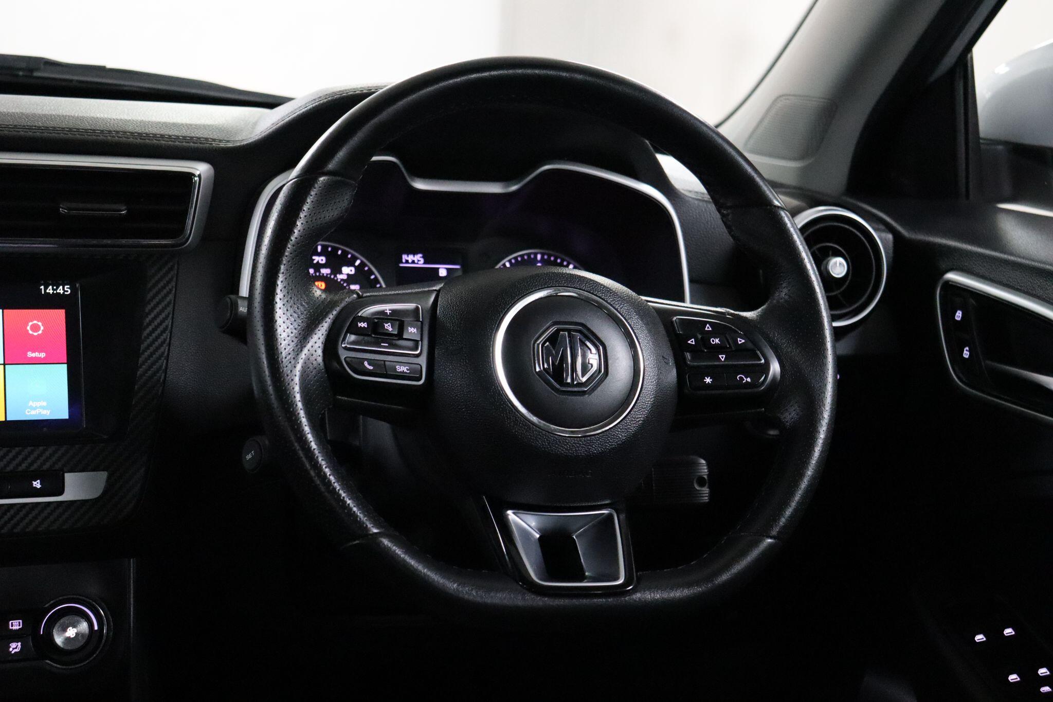MG MG ZS view 44
