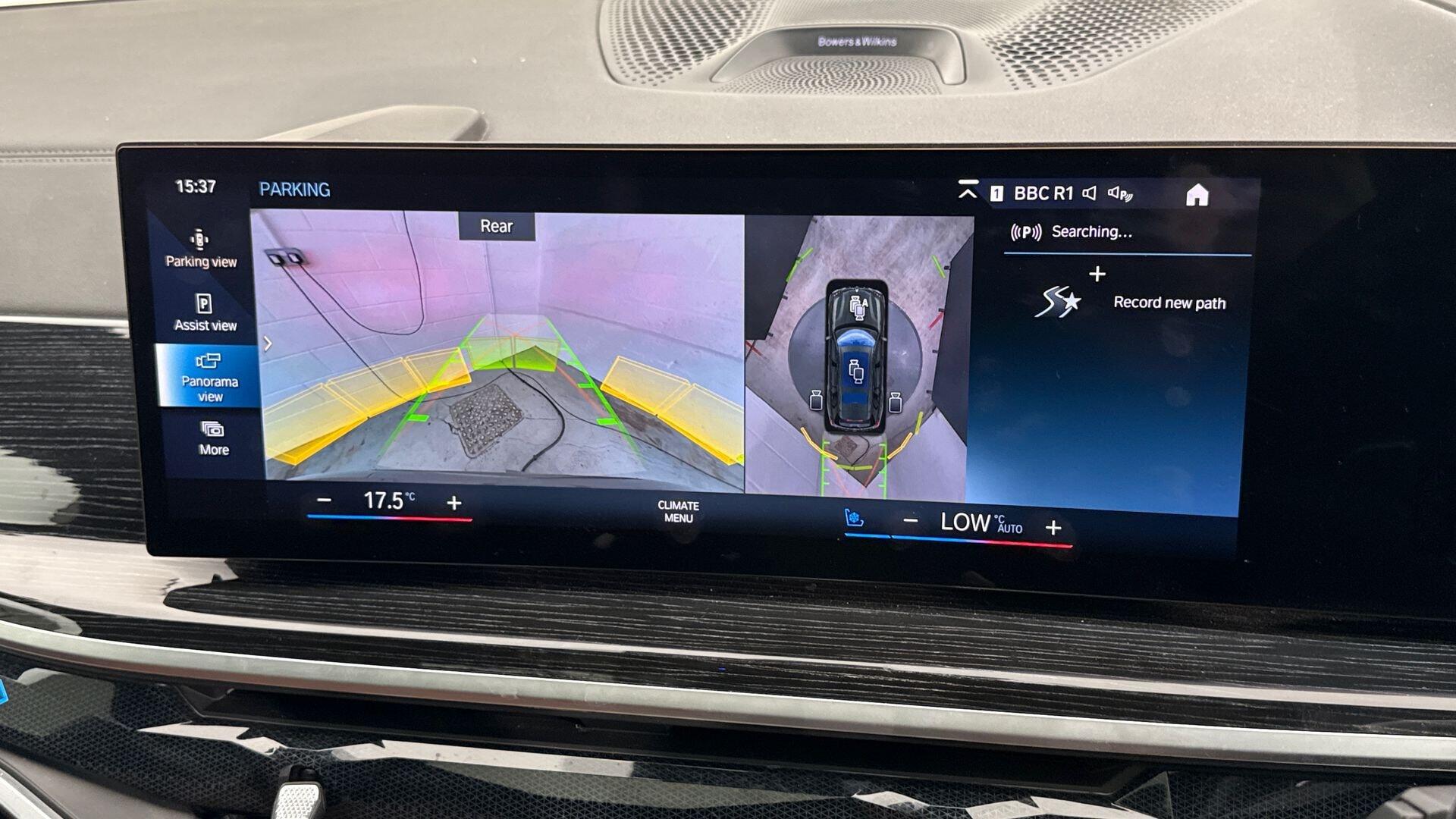 BMW X7 view 32
