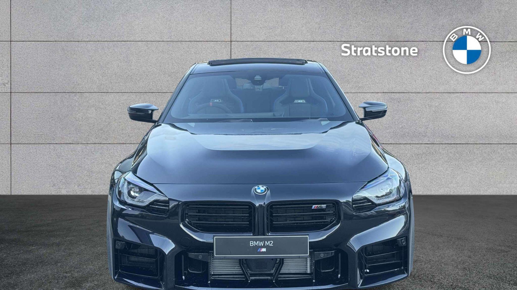 BMW M2 view 3