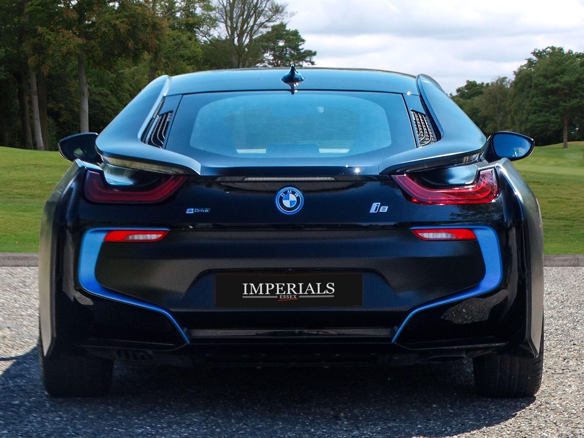 BMW I8 view 15