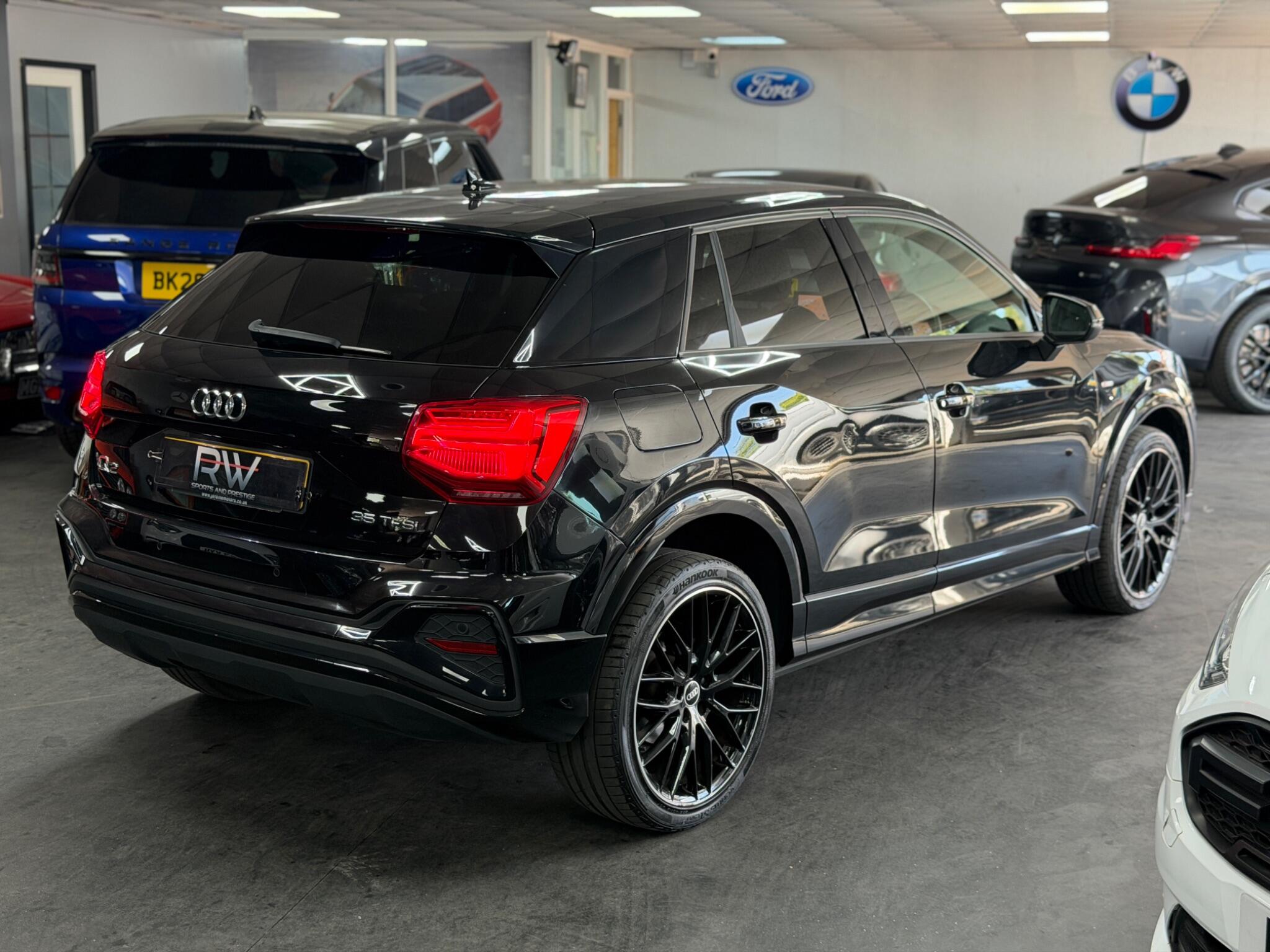 Audi Q2 view 40