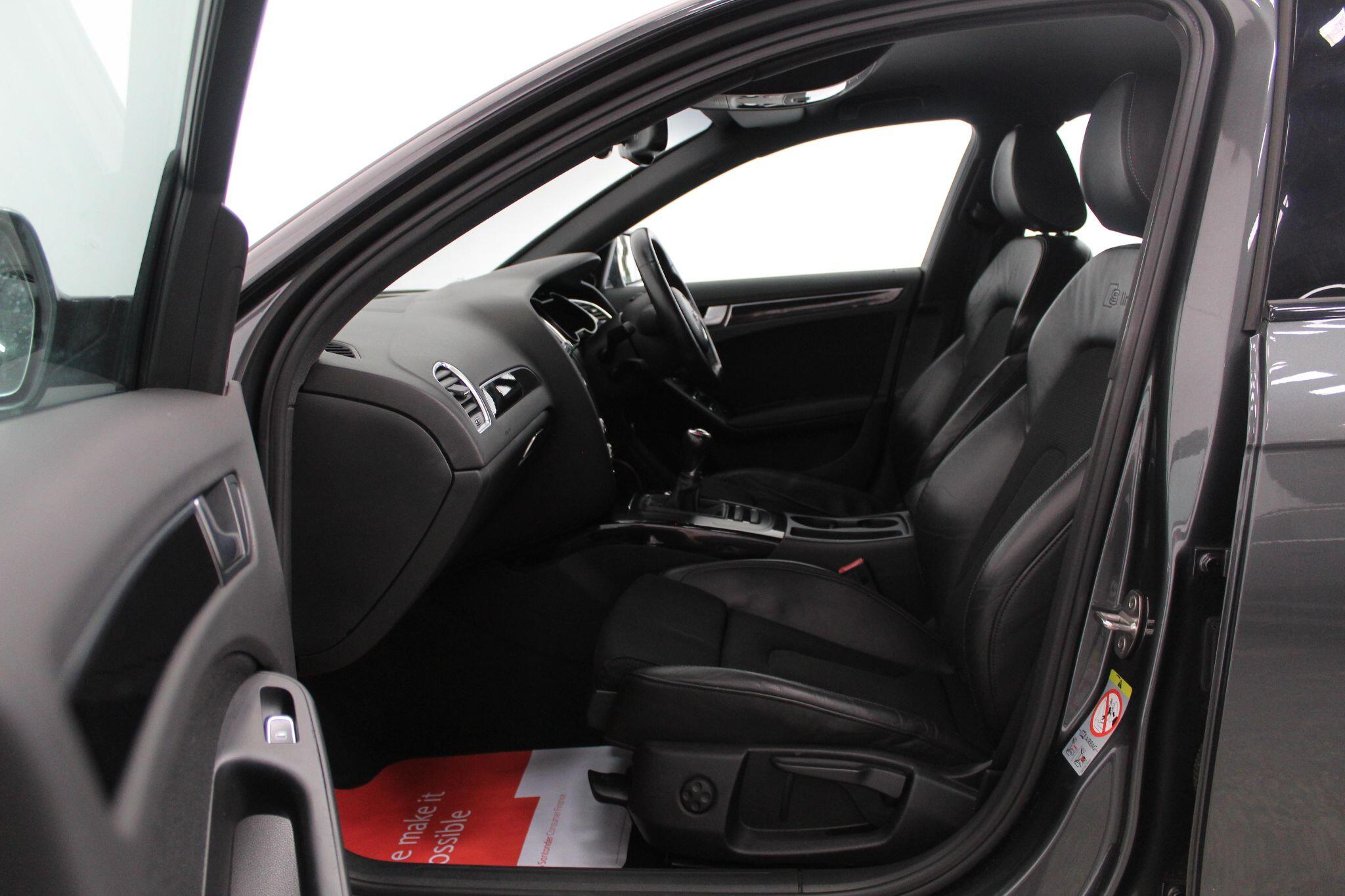 Audi A4 view 49