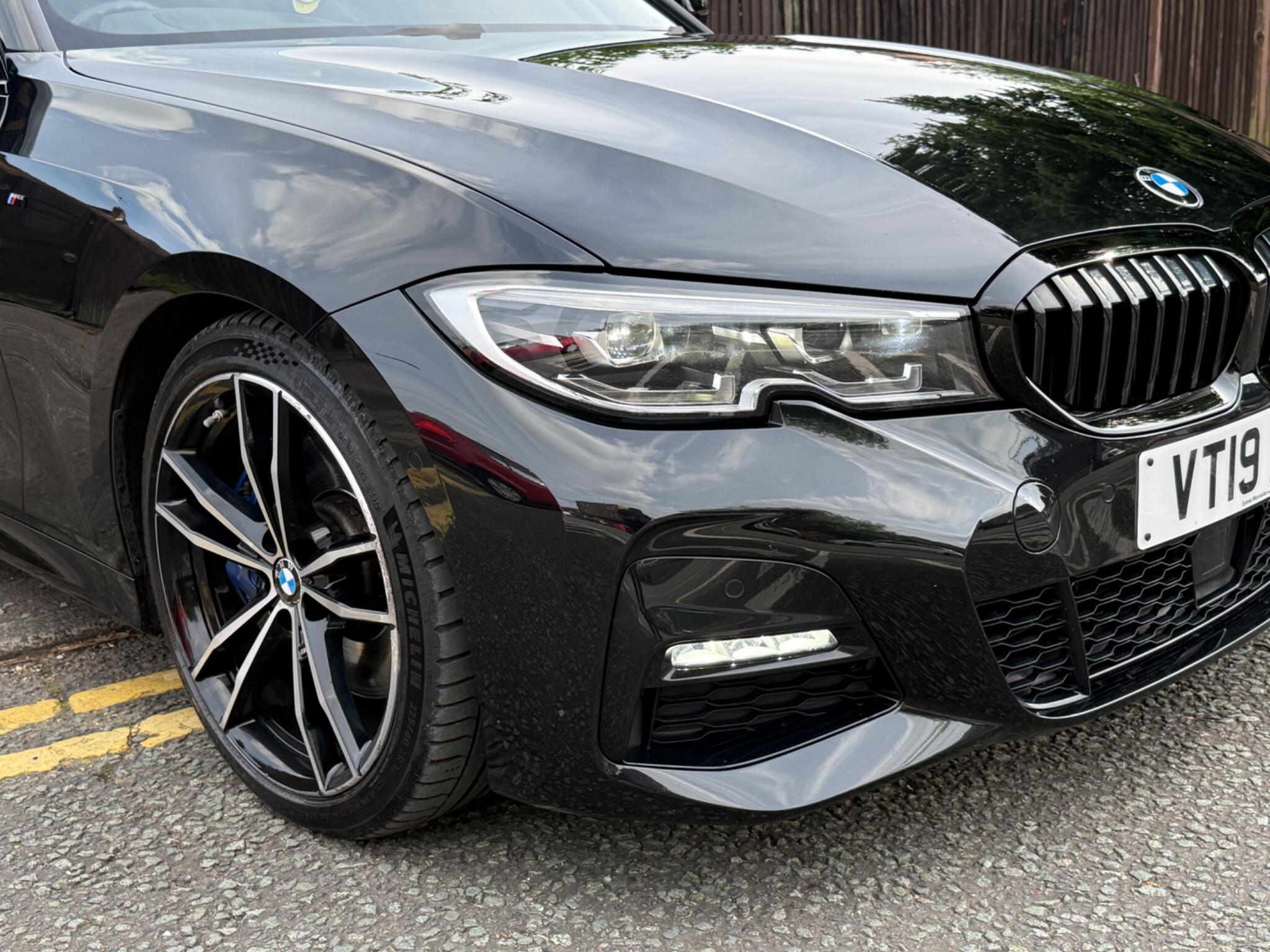 BMW 3 Series - Image 13