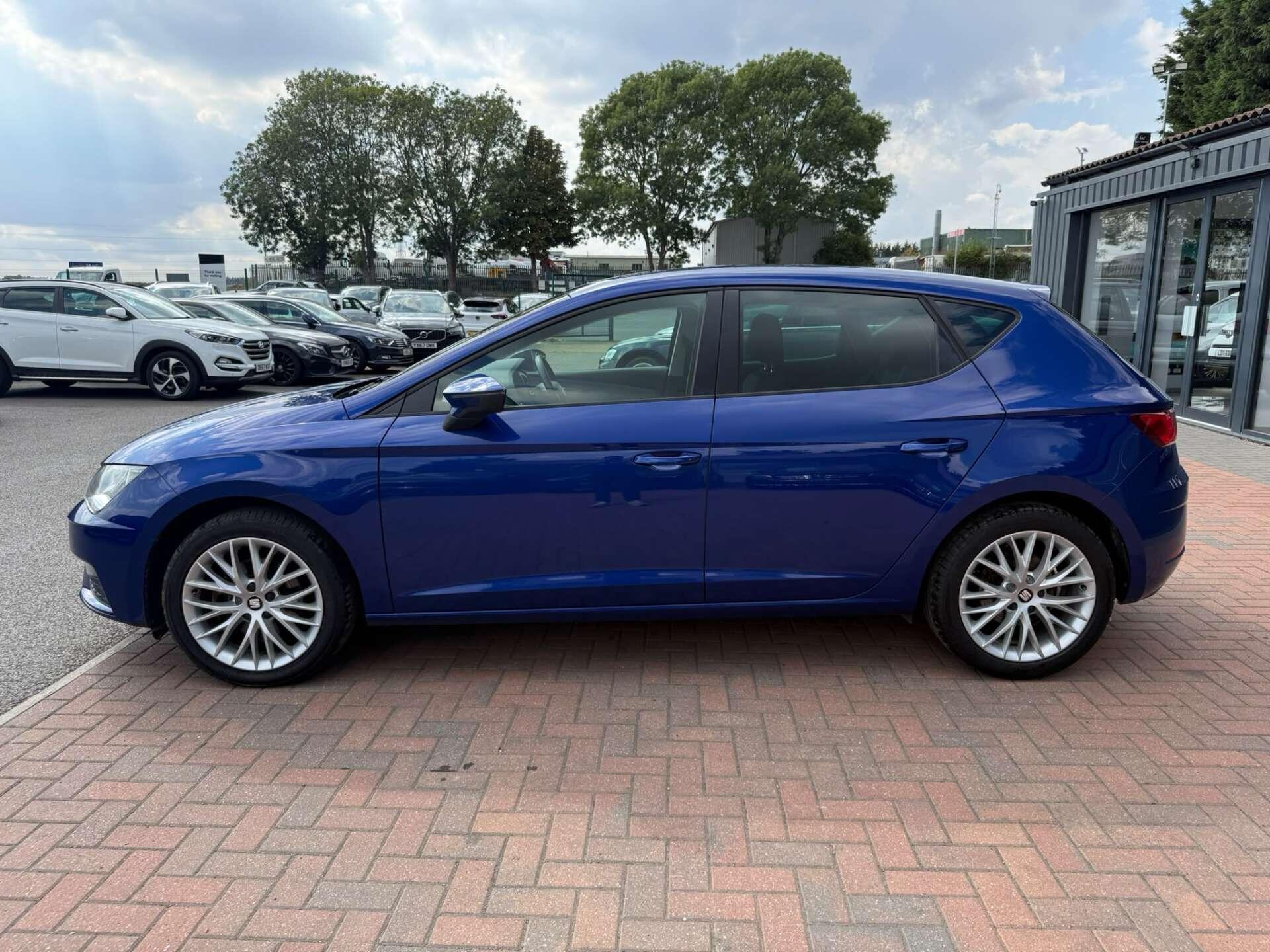 Seat Leon view 8