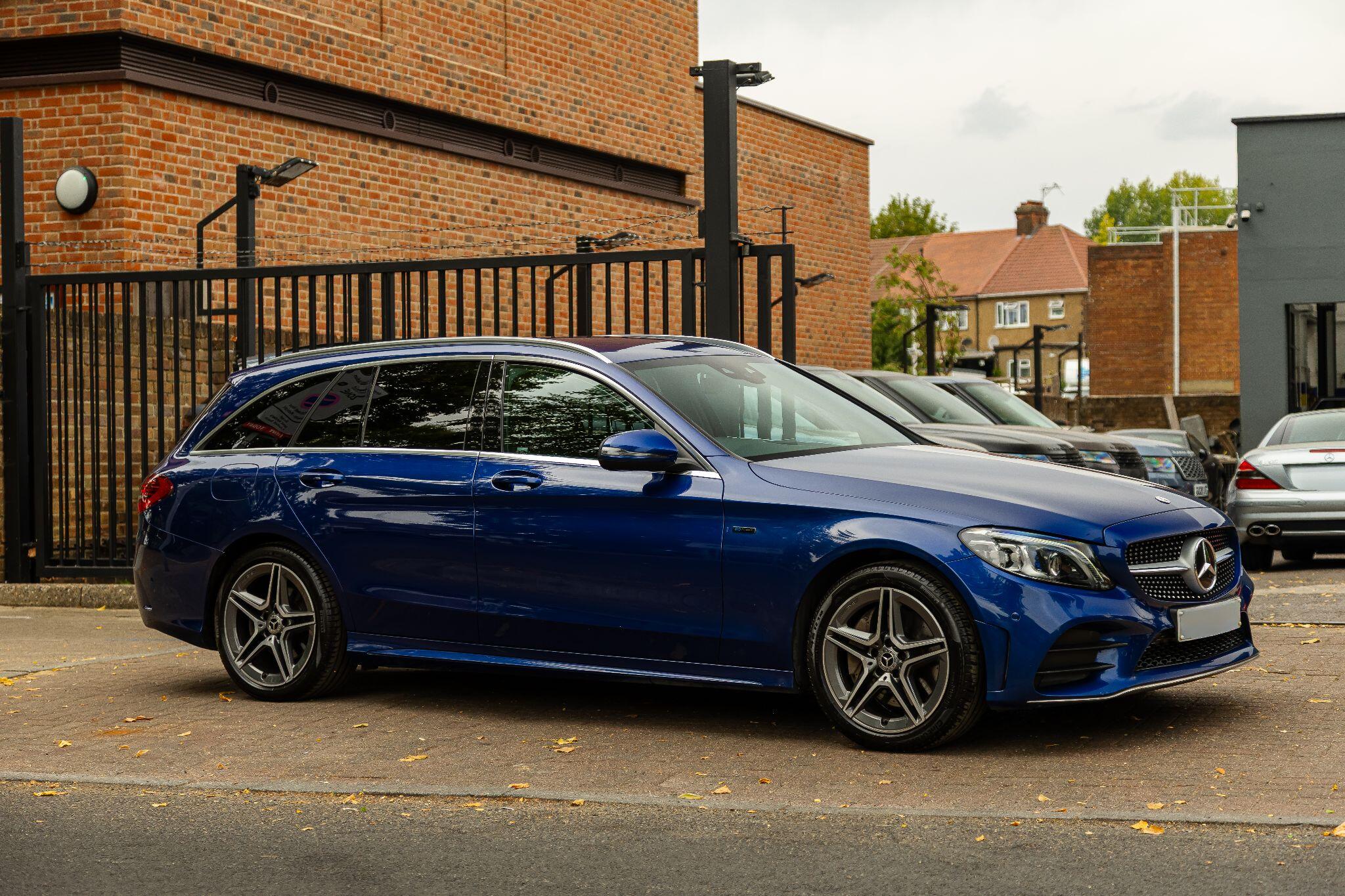 Mercedes-Benz C-Class view 5