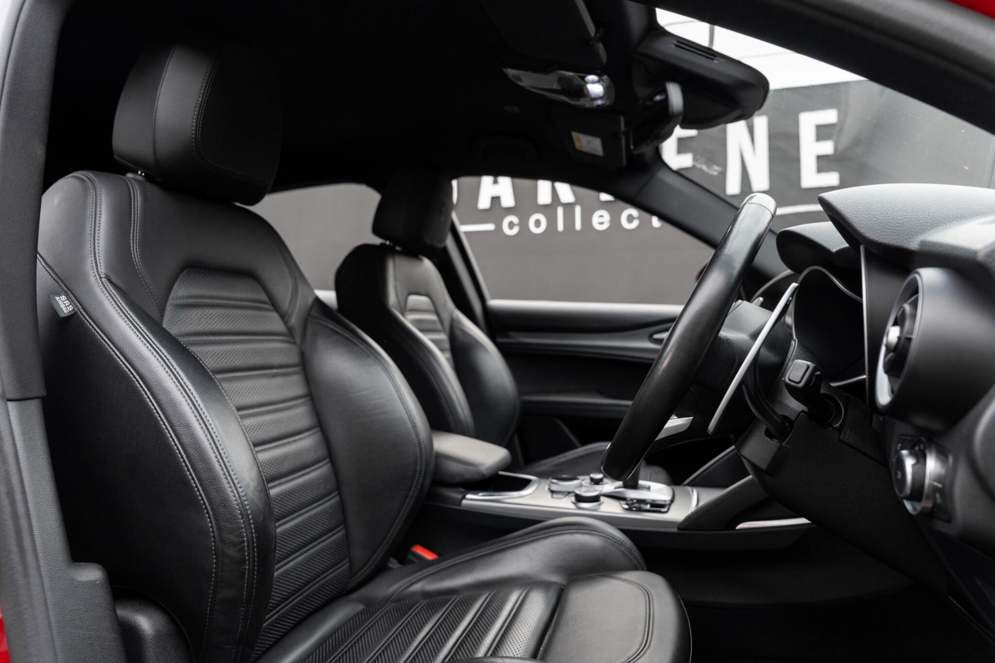 Alfa Romeo Stelvio view 8