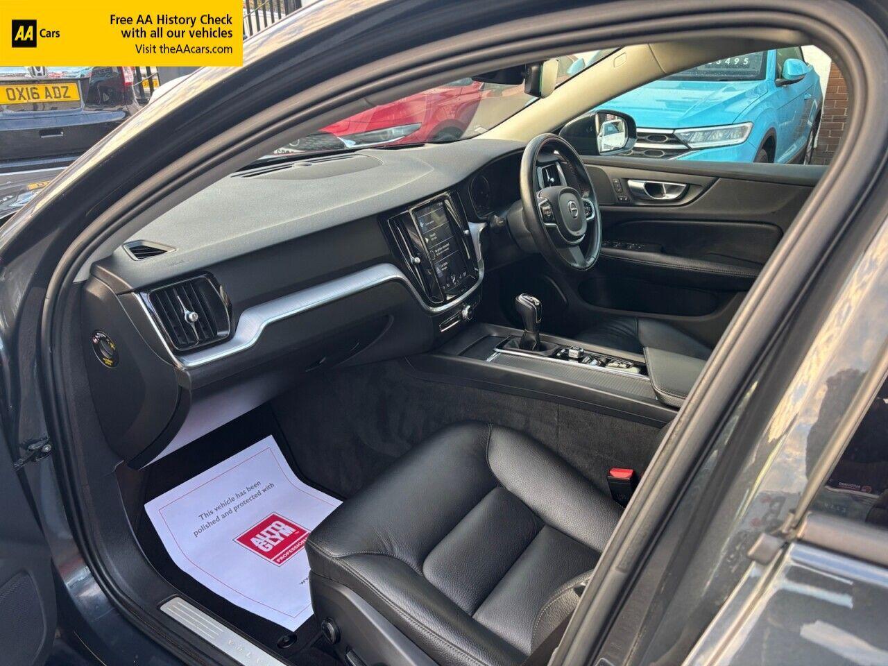 Volvo V60 view 9