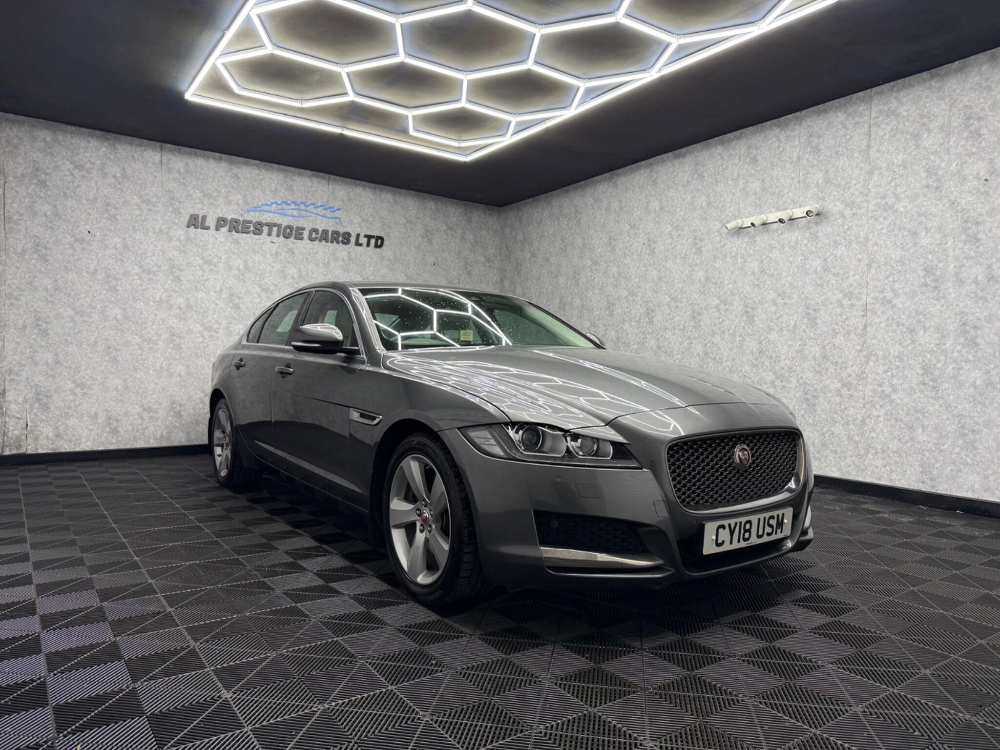 Jaguar XF view 6