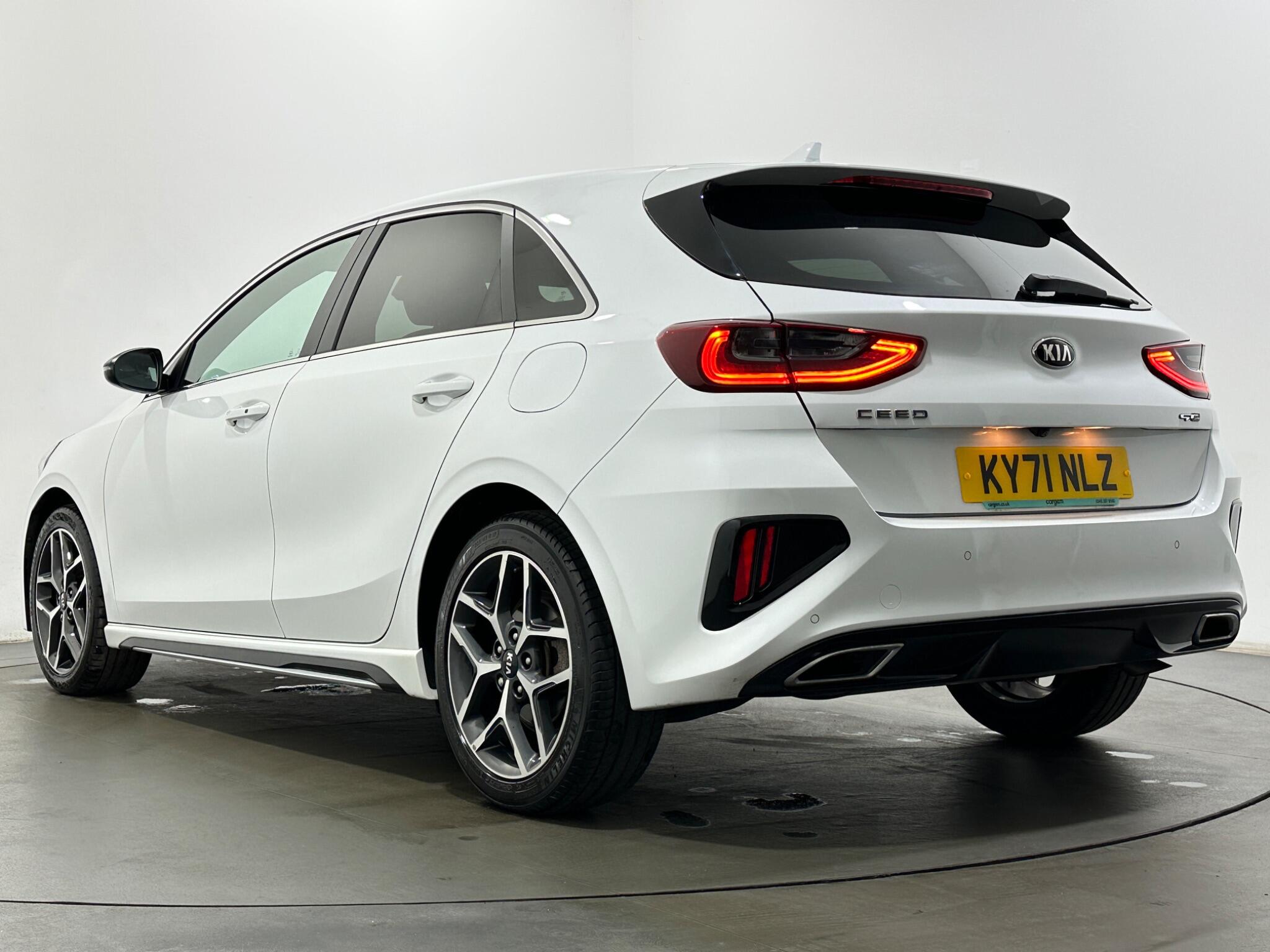Kia Ceed view 48