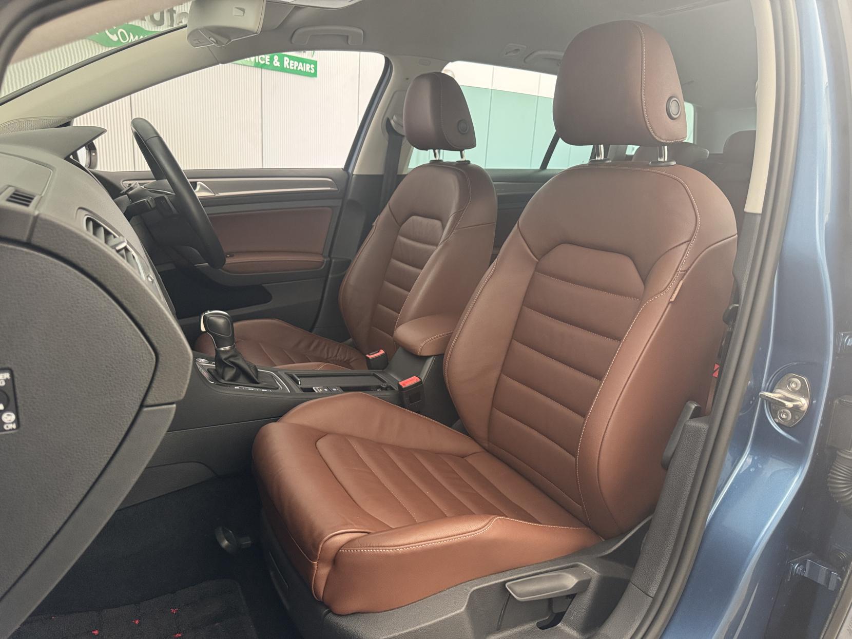 Volkswagen Golf view 56