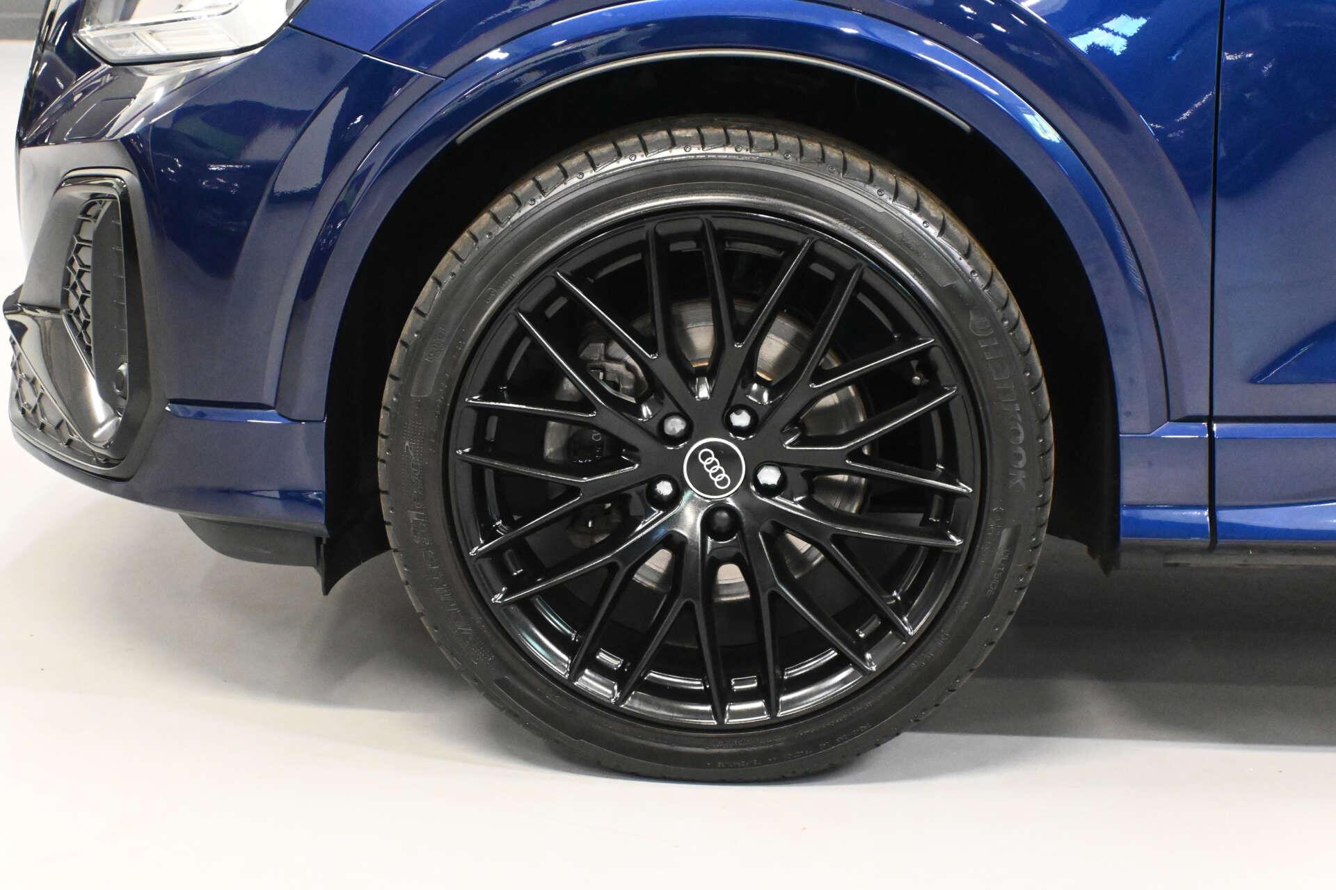 Audi Q2 view 56