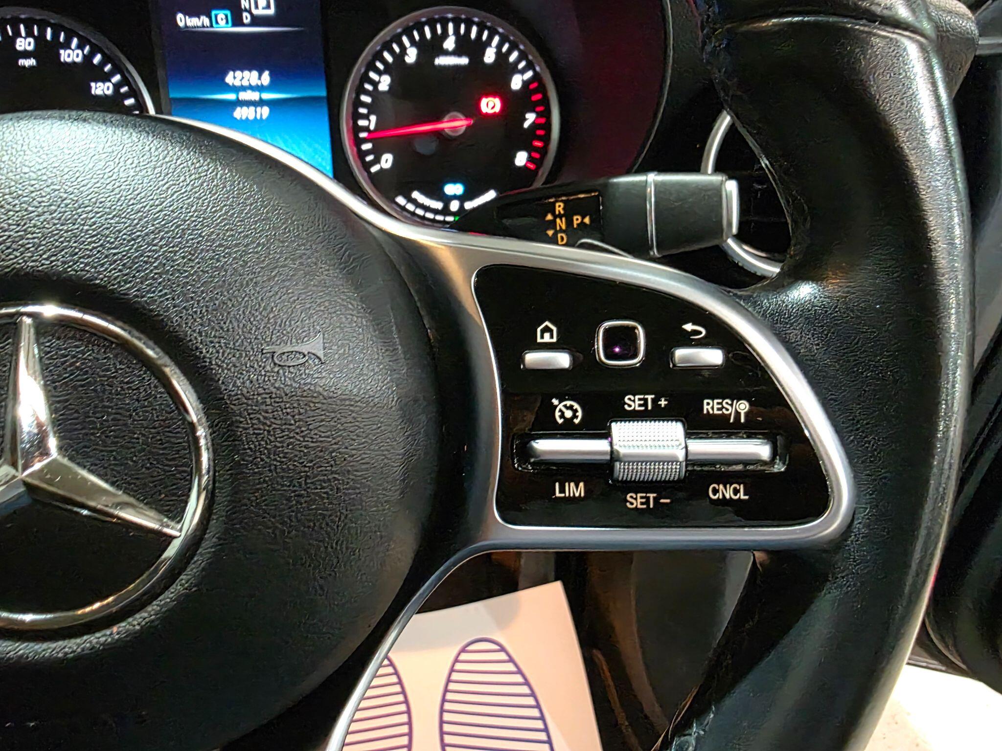 Mercedes-Benz GLC view 19