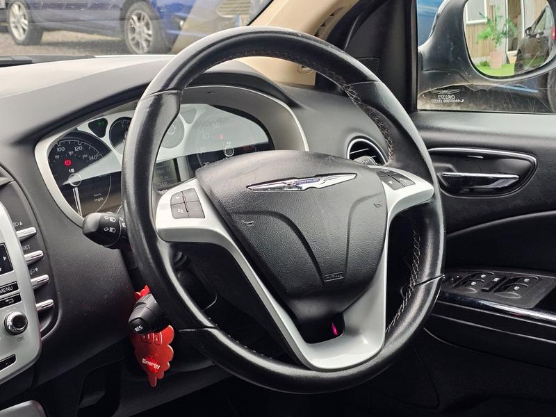2012 Chrysler Delta 1.4 M-Air SR Euro 5 (s/s) 5dr • 98,000 miles image 10