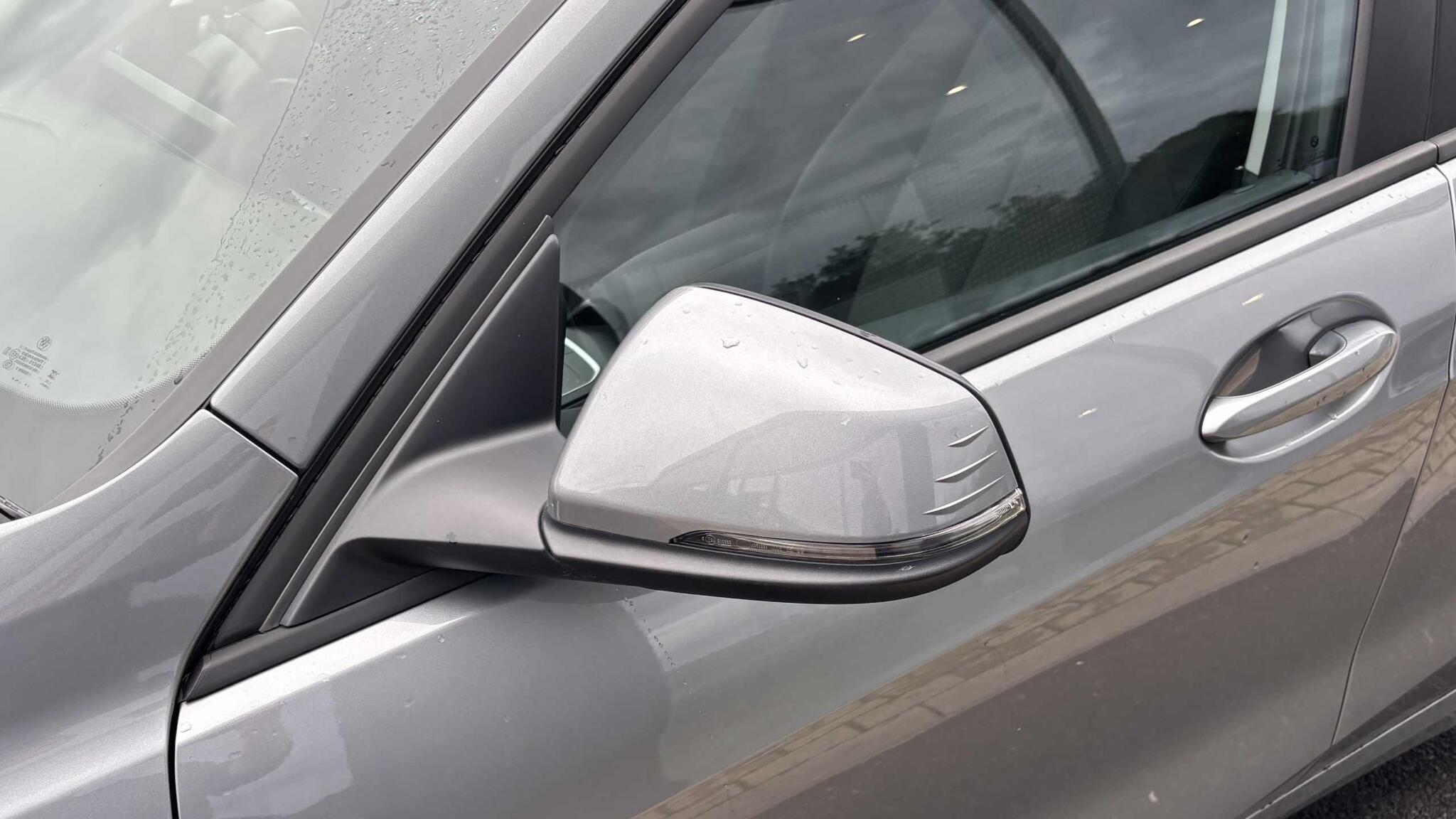 BMW 1 Series view 34