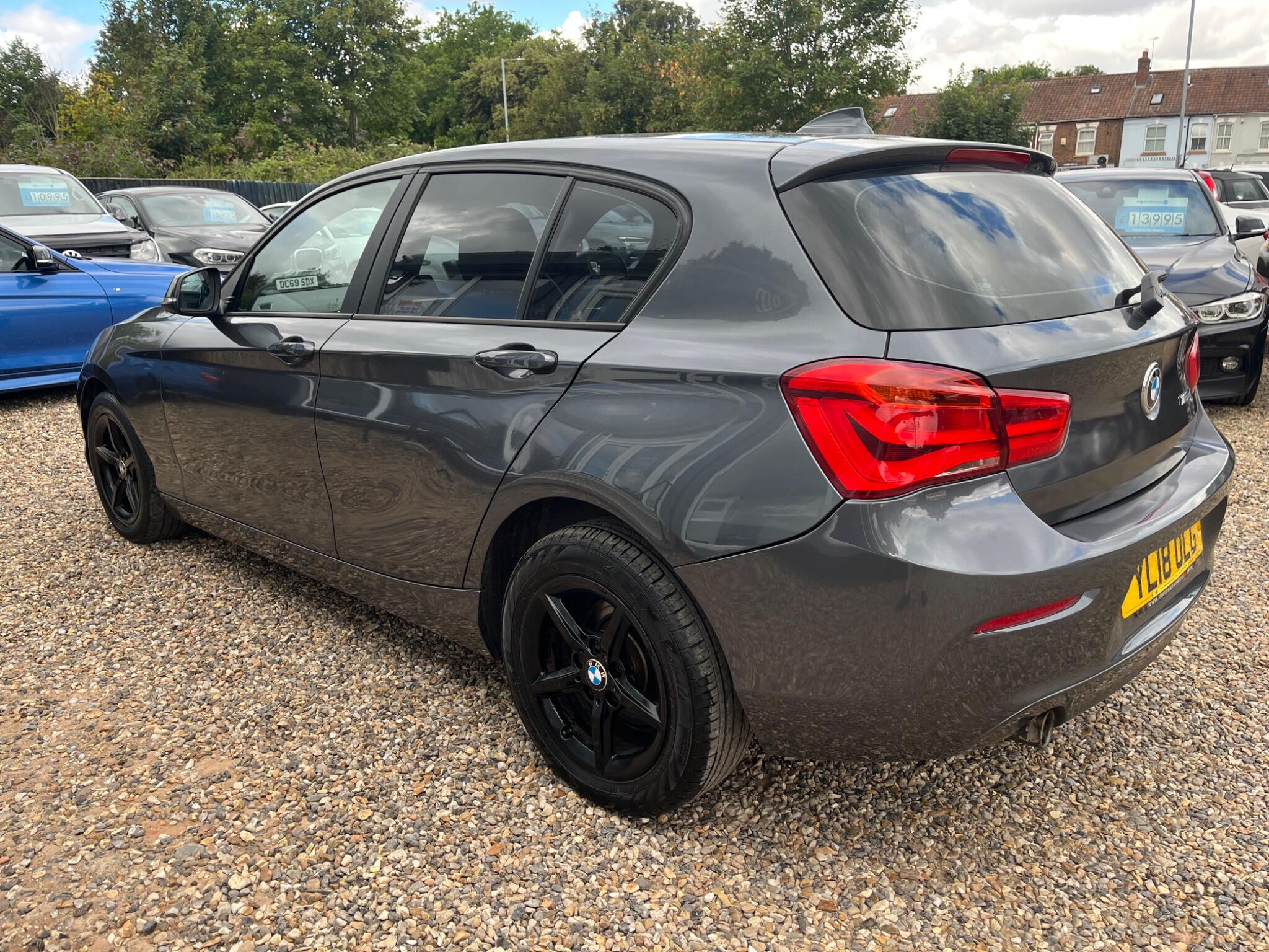BMW 1 Series view 7