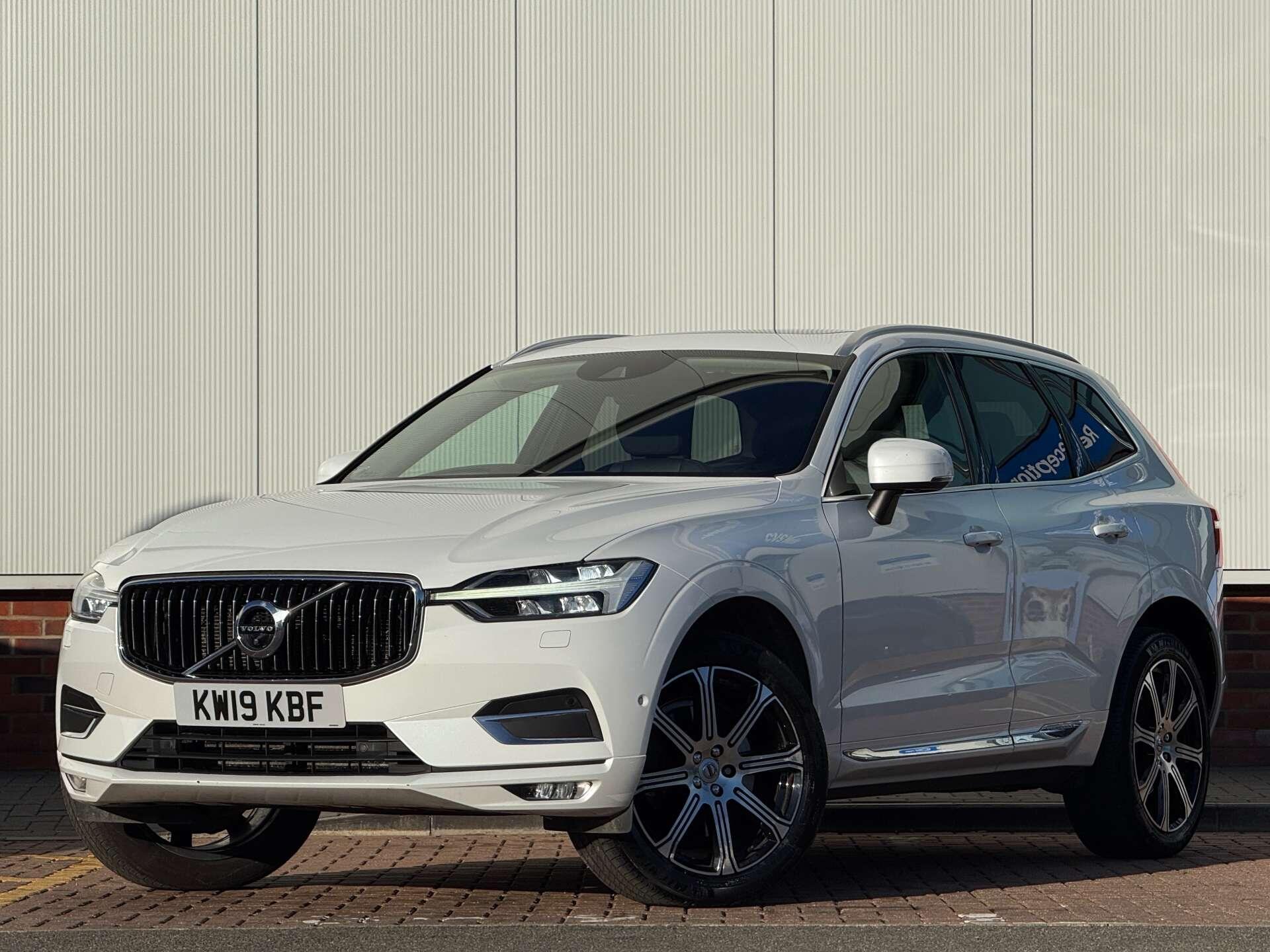 Volvo XC60 view 3
