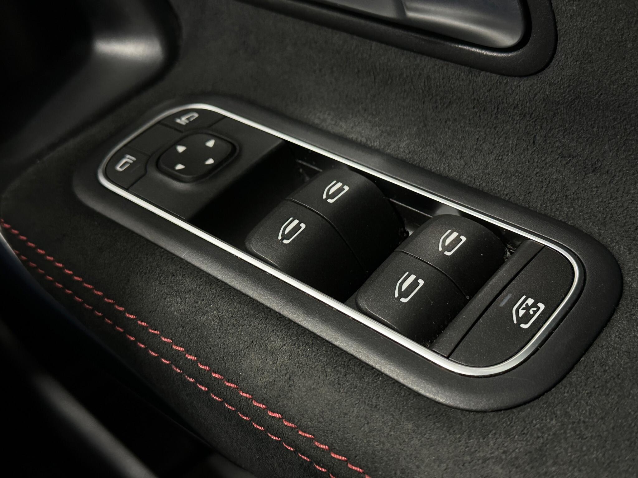 Mercedes-Benz A-Class view 18
