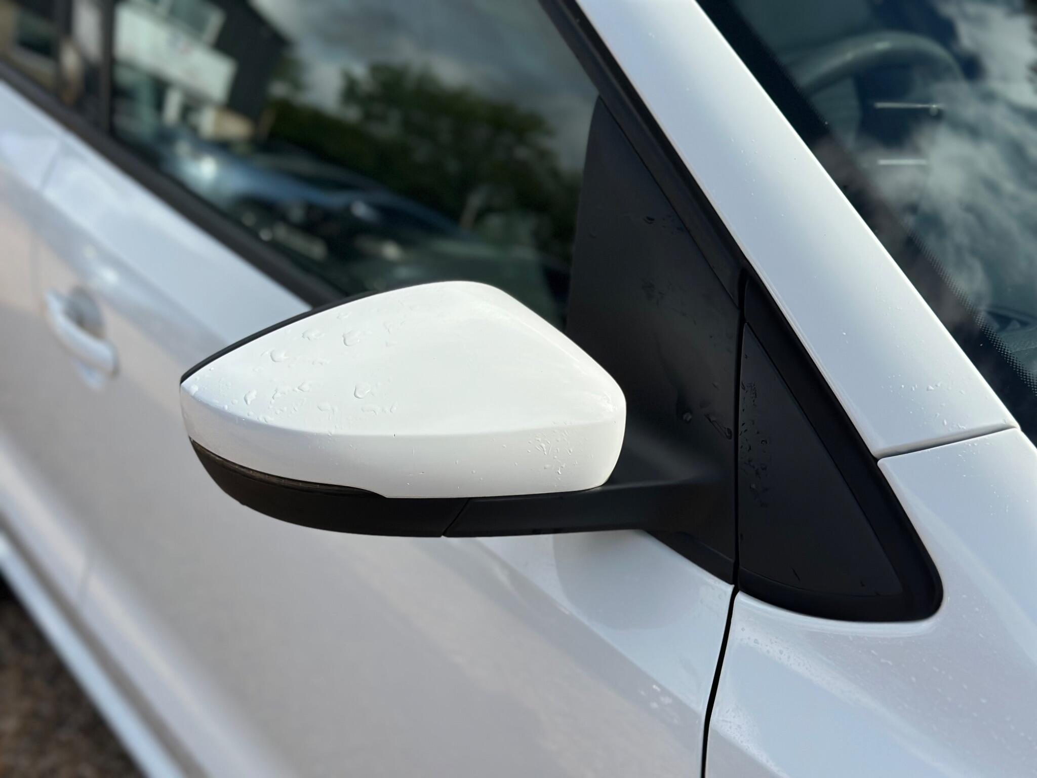Volkswagen Polo view 21