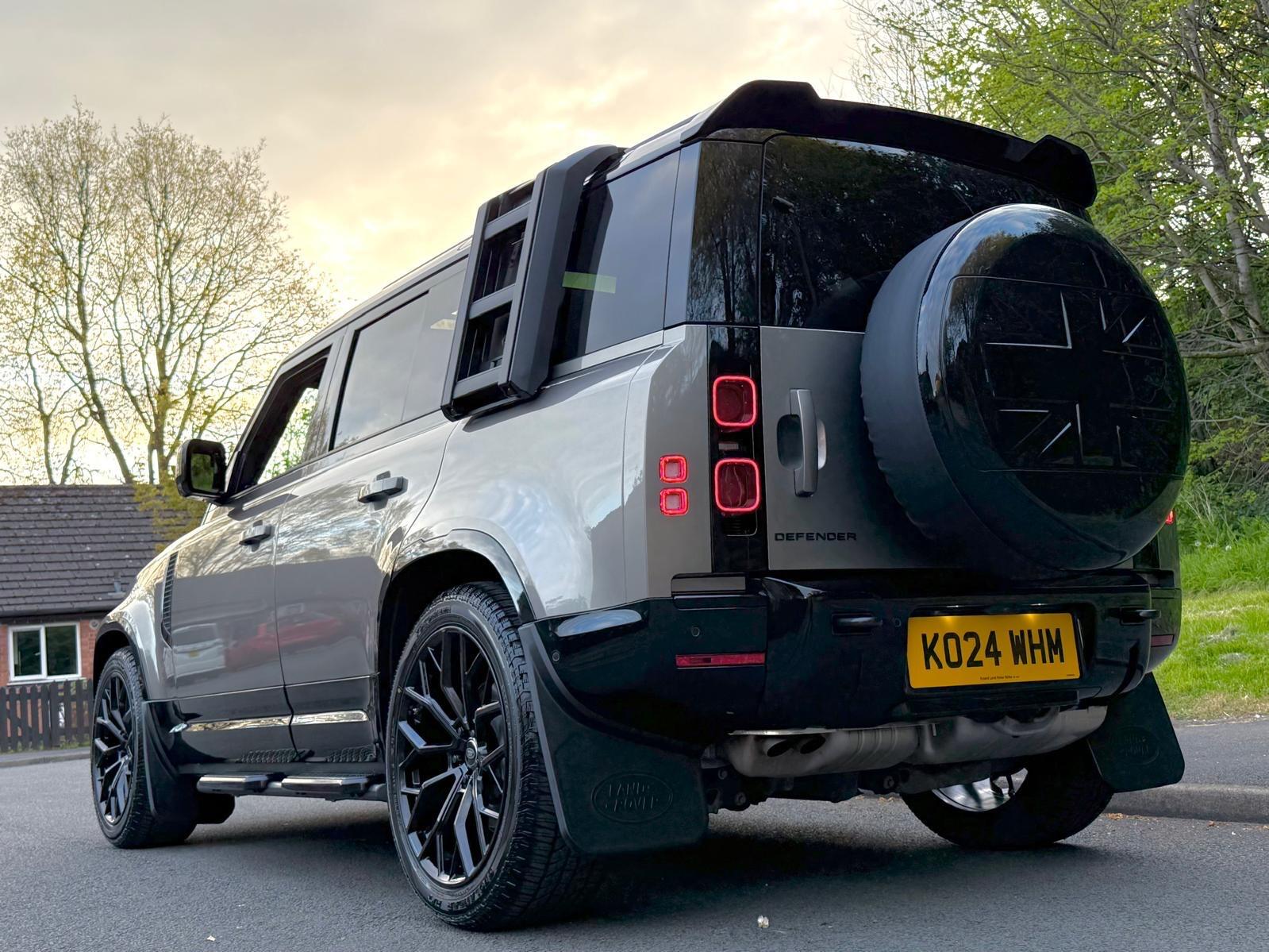 Land Rover Defender view 12