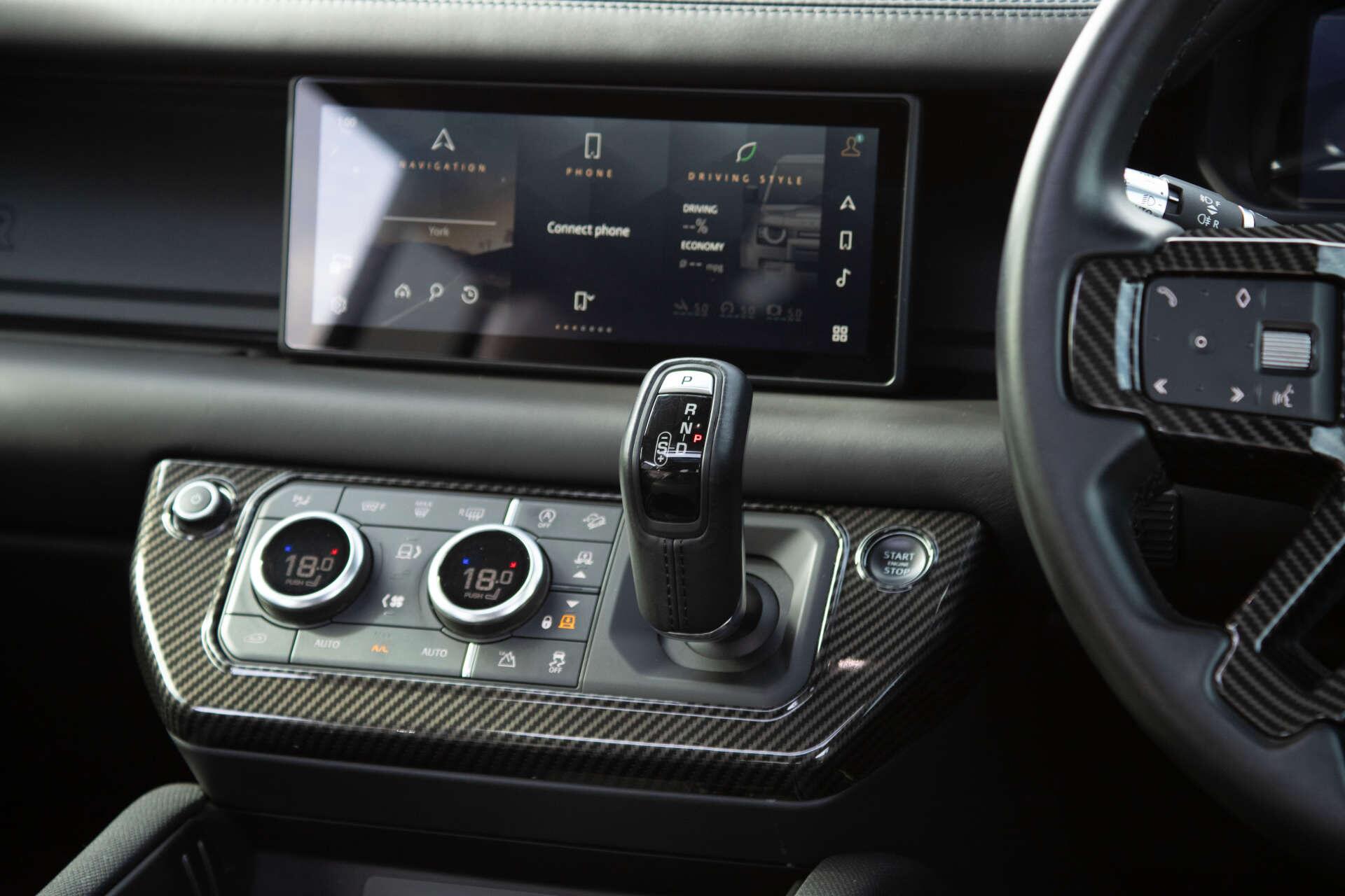 Land Rover Defender view 61