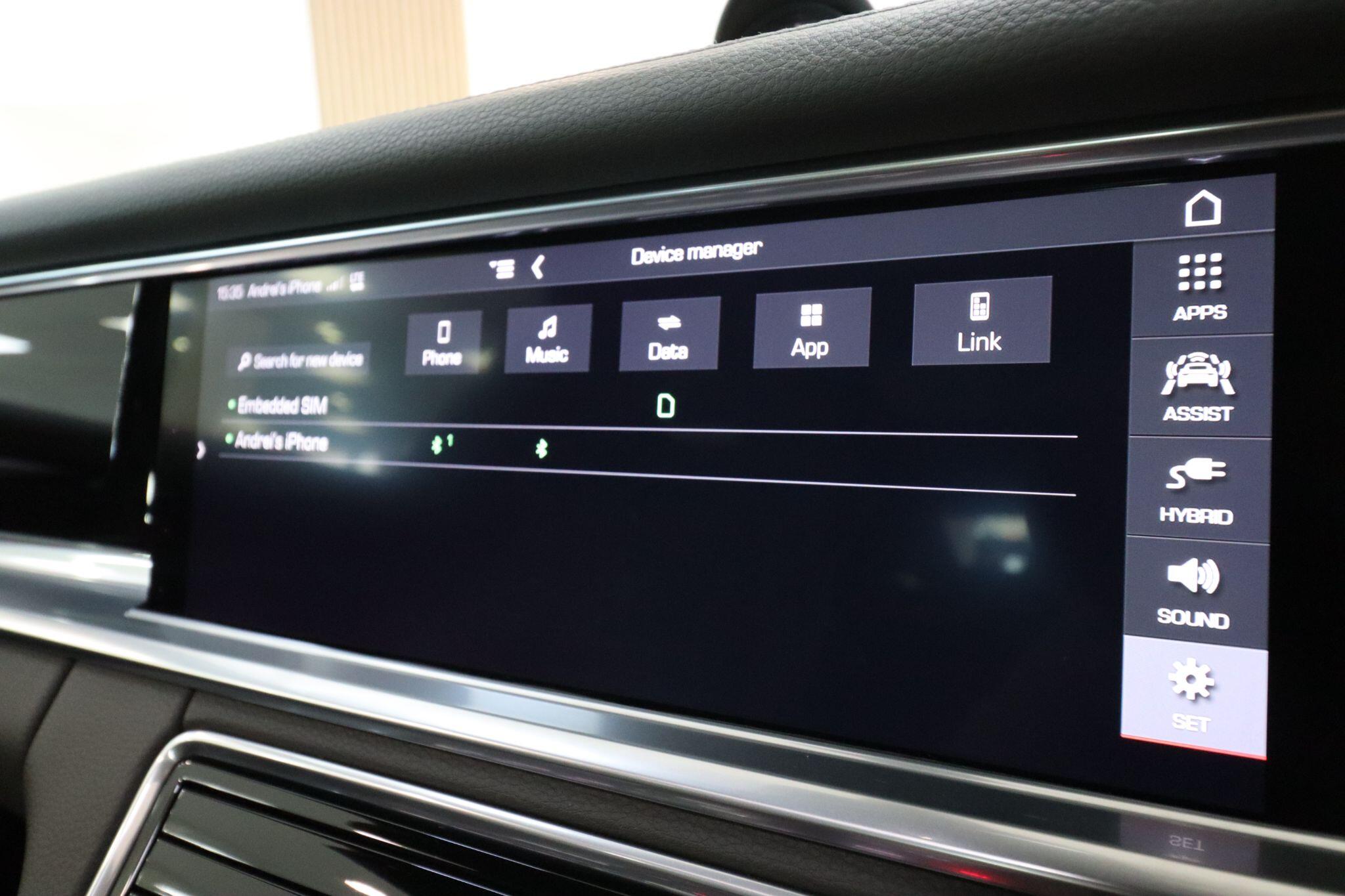 Porsche Panamera view 38