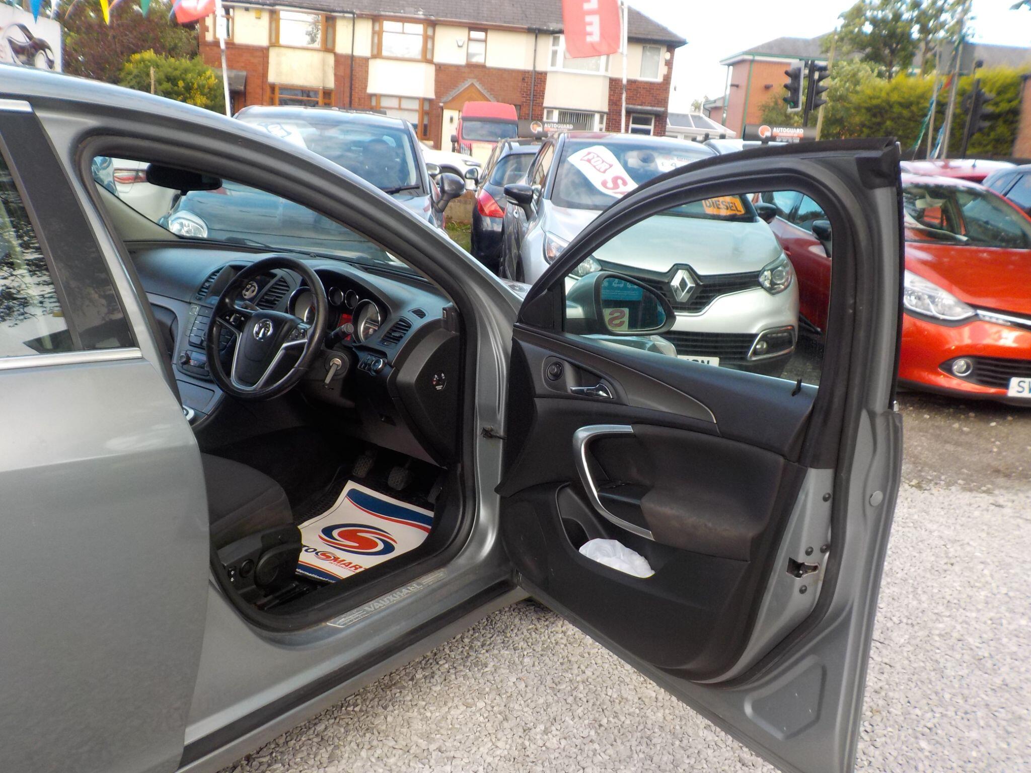 Vauxhall Insignia 2.0 CDTi ecoFLEX Tech Line Euro 5 (s/s) 5dr