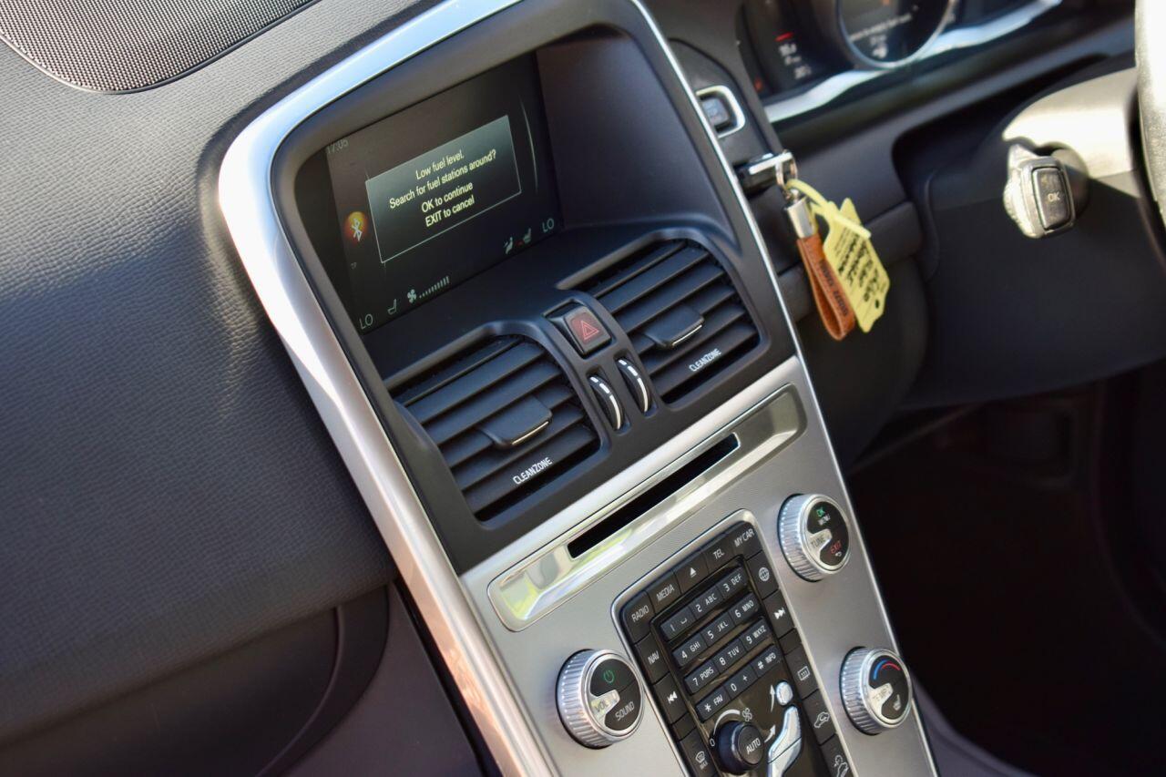 Volvo XC60 view 39