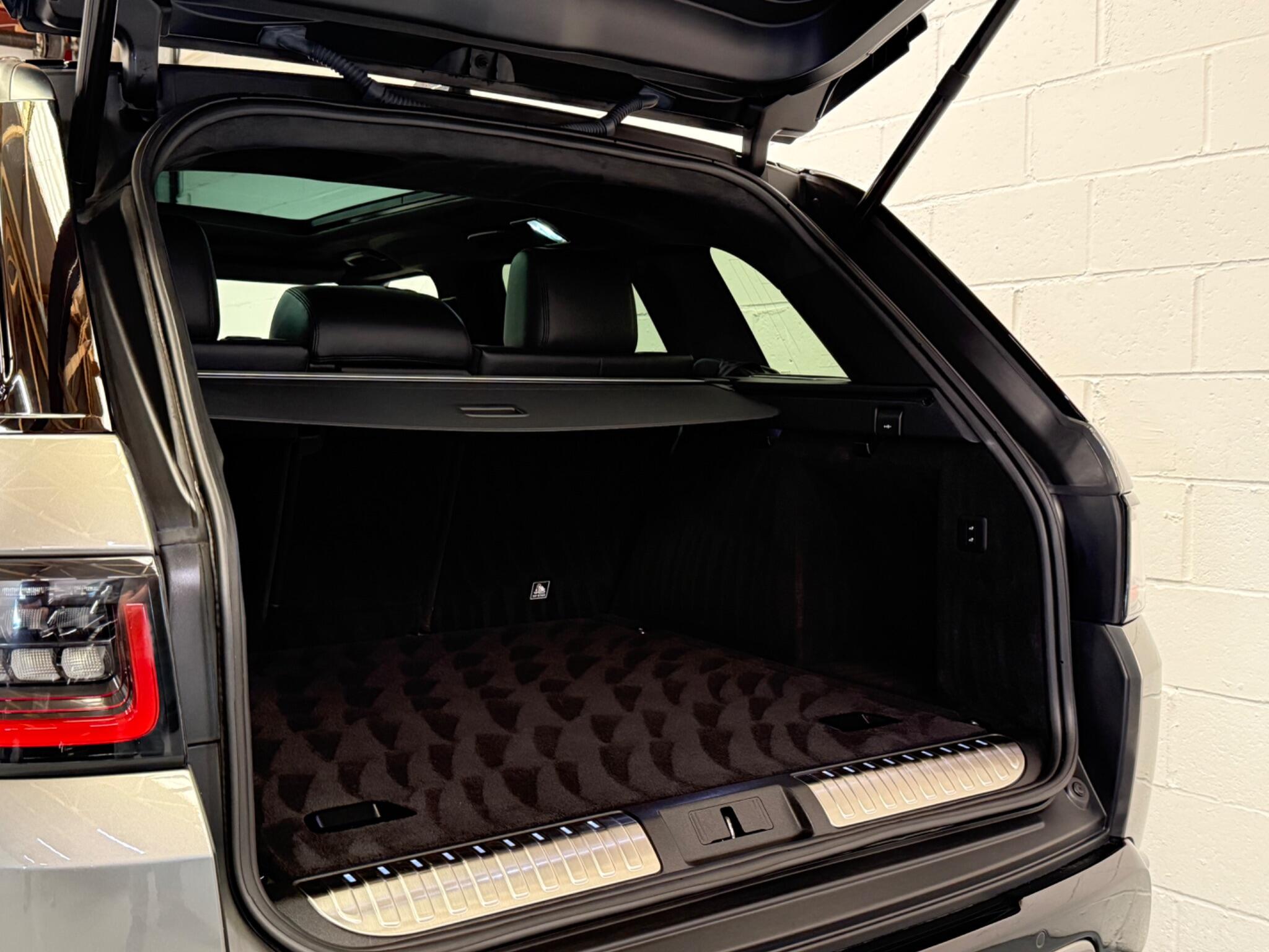 Land Rover Range Rover Sport view 32