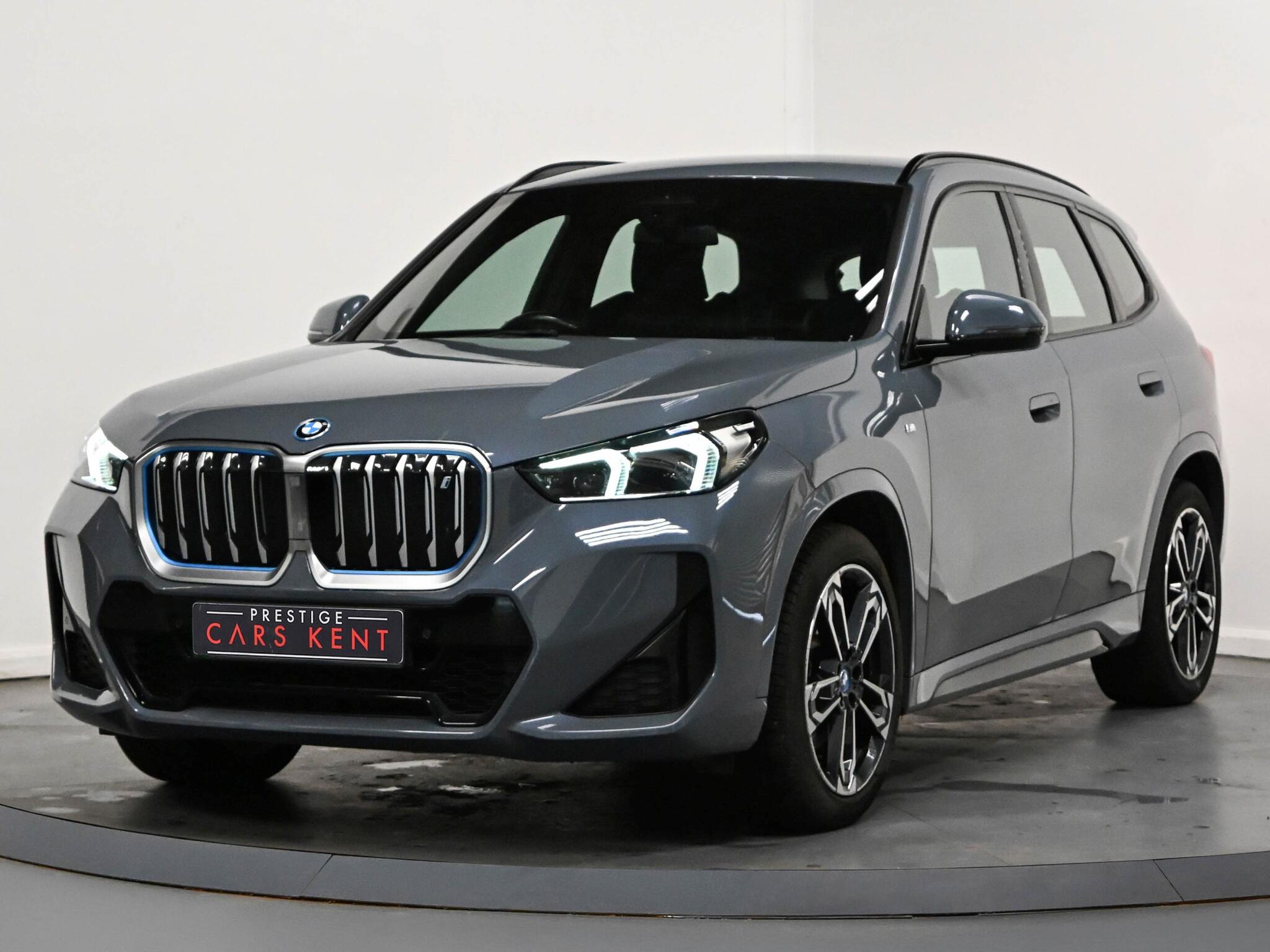 BMW Ix1 view 6