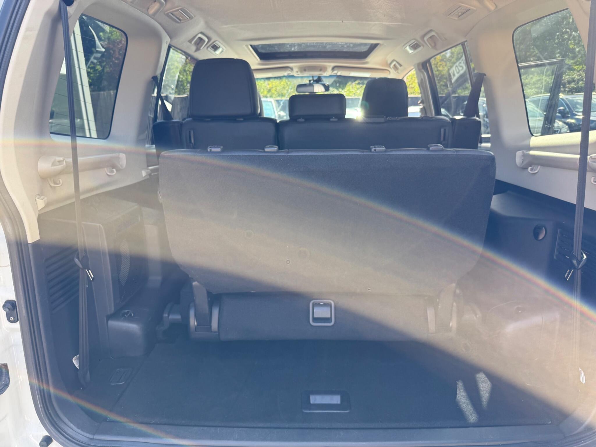 Mitsubishi Shogun view 13