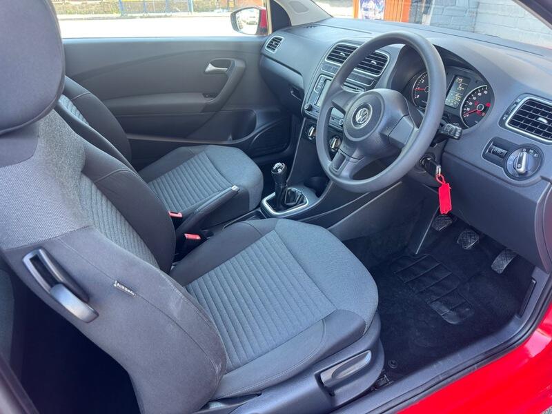 Volkswagen Polo view 12