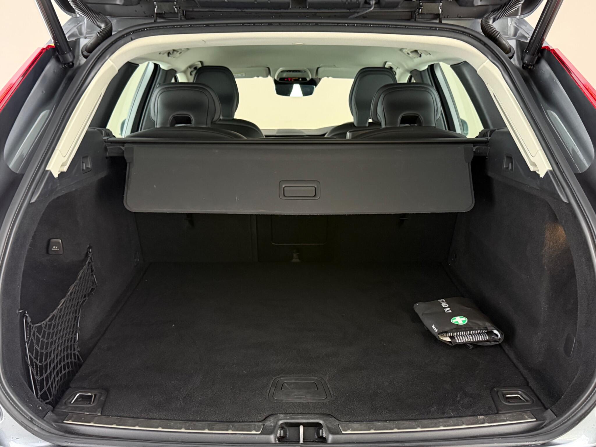 Volvo XC60 view 10